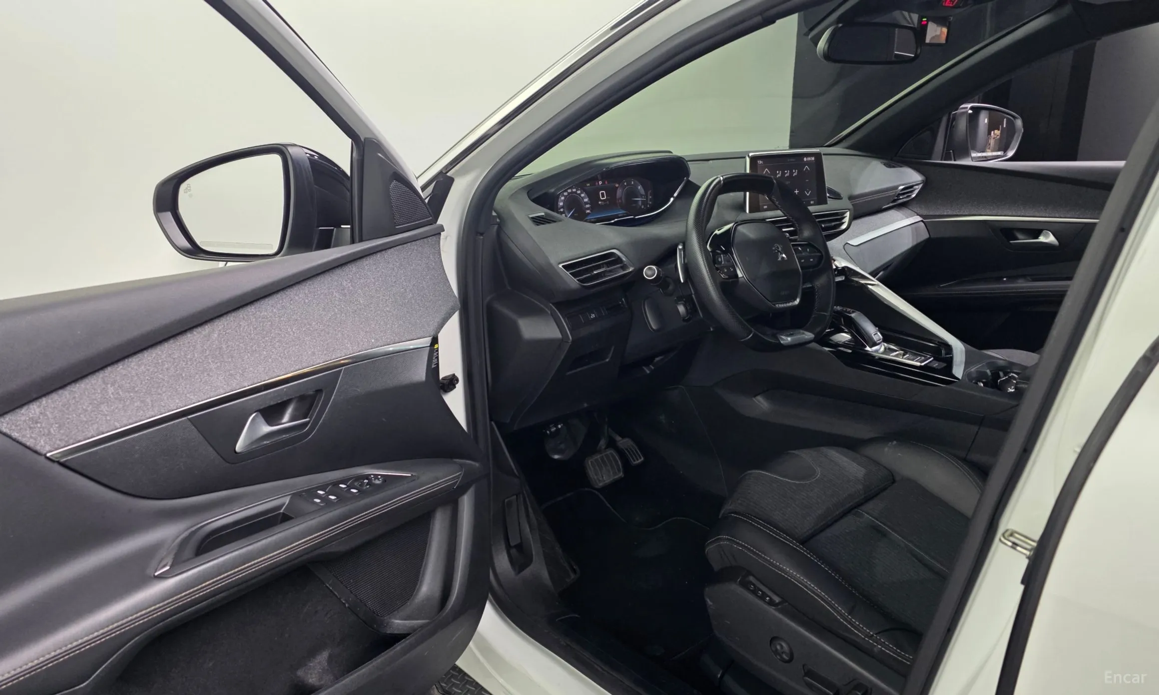 Peugeot 3008 2nd generation превью 10