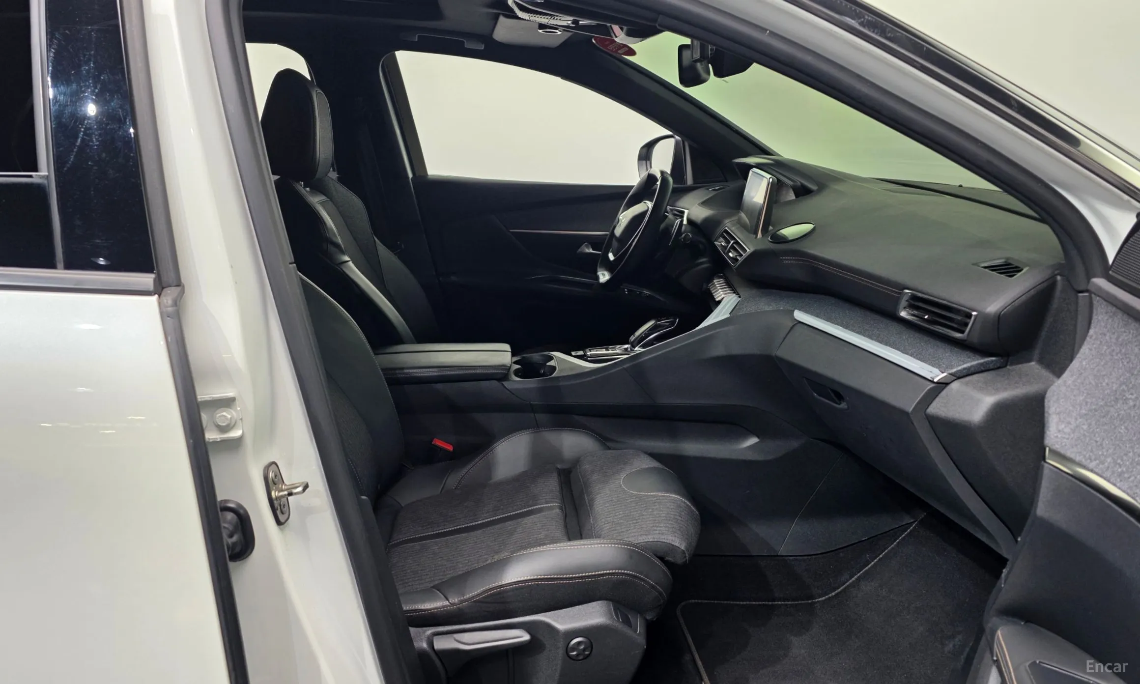 Peugeot 3008 2nd generation превью 11