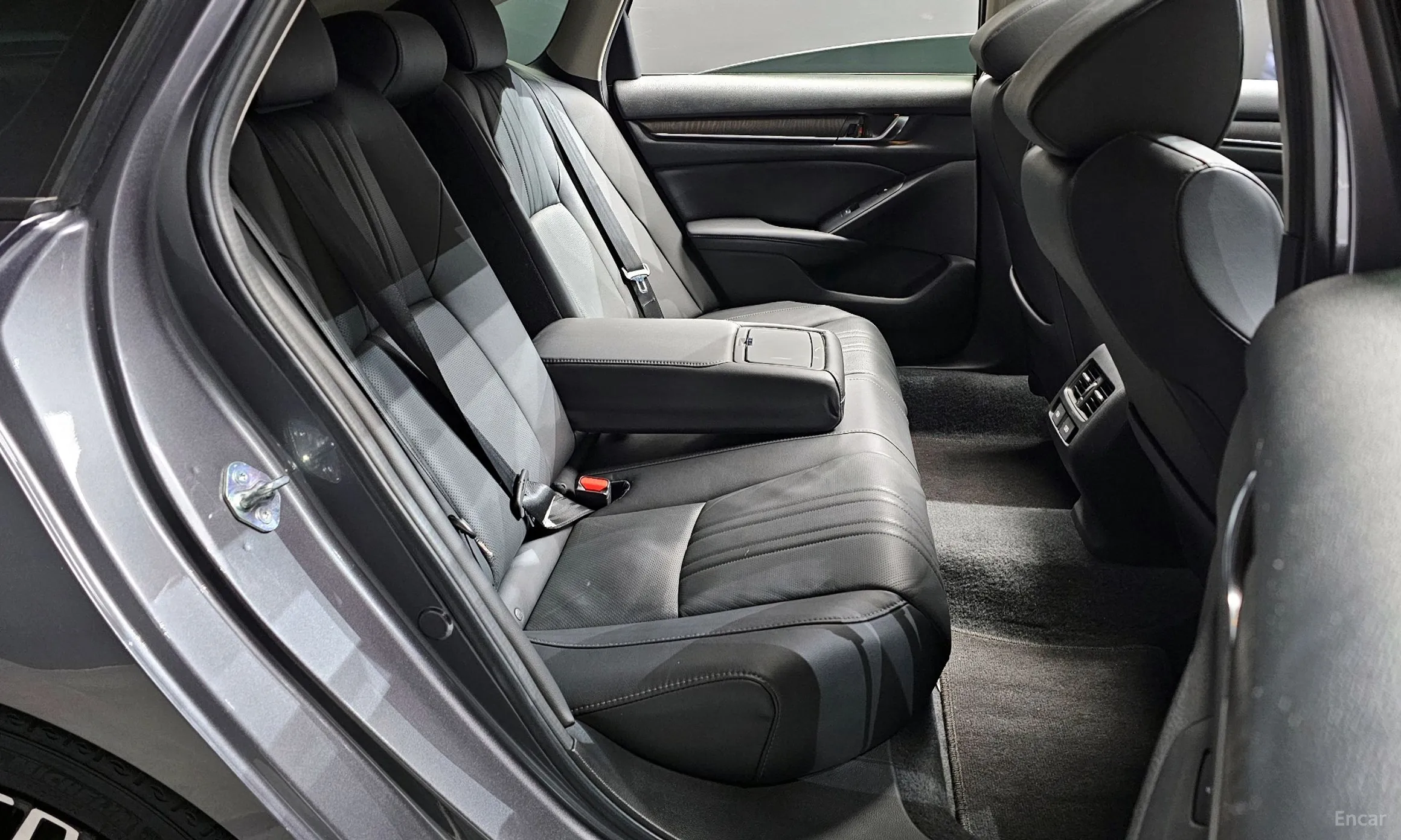 Honda Accord 10th Generation превью 12