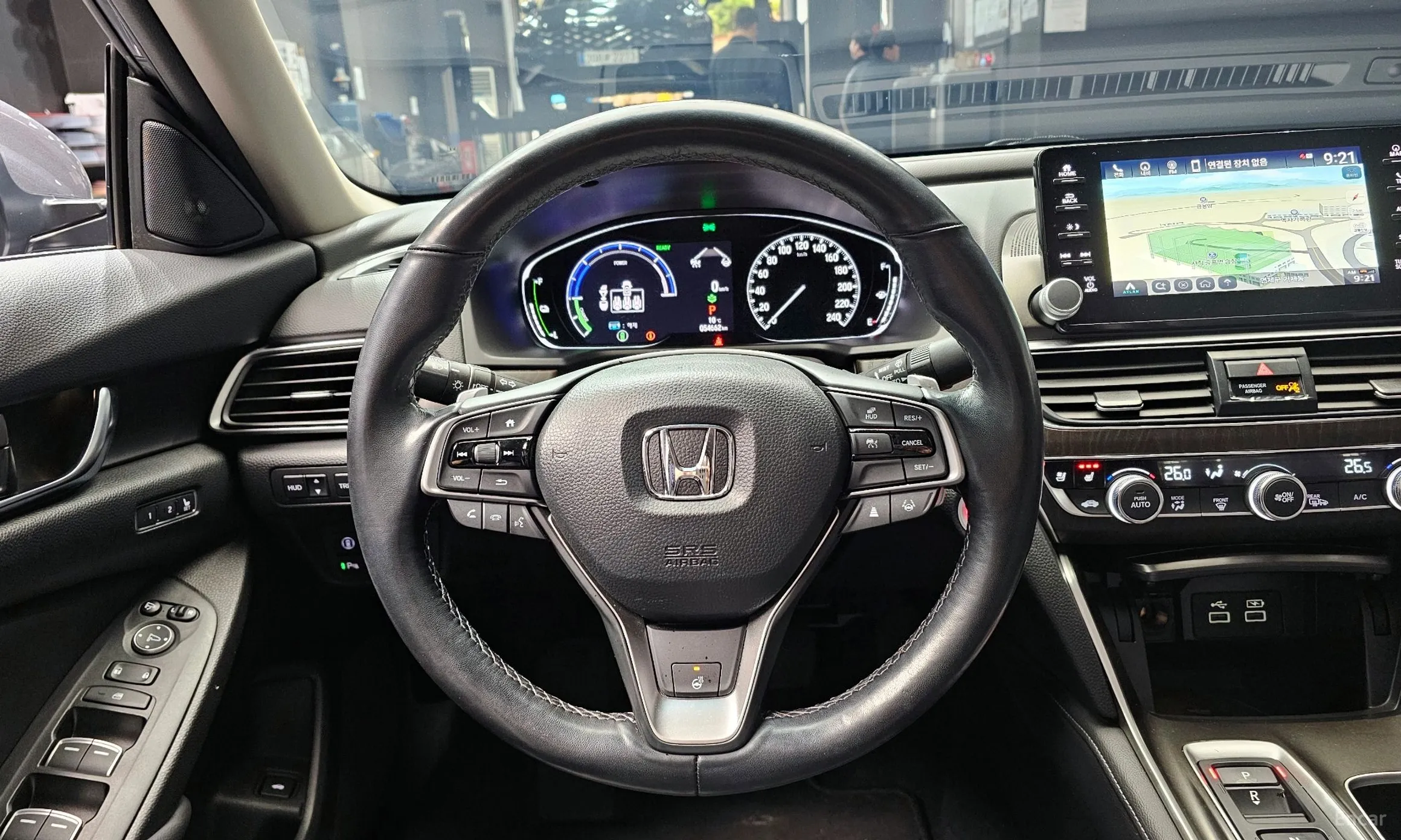 Honda Accord 10th Generation превью 14