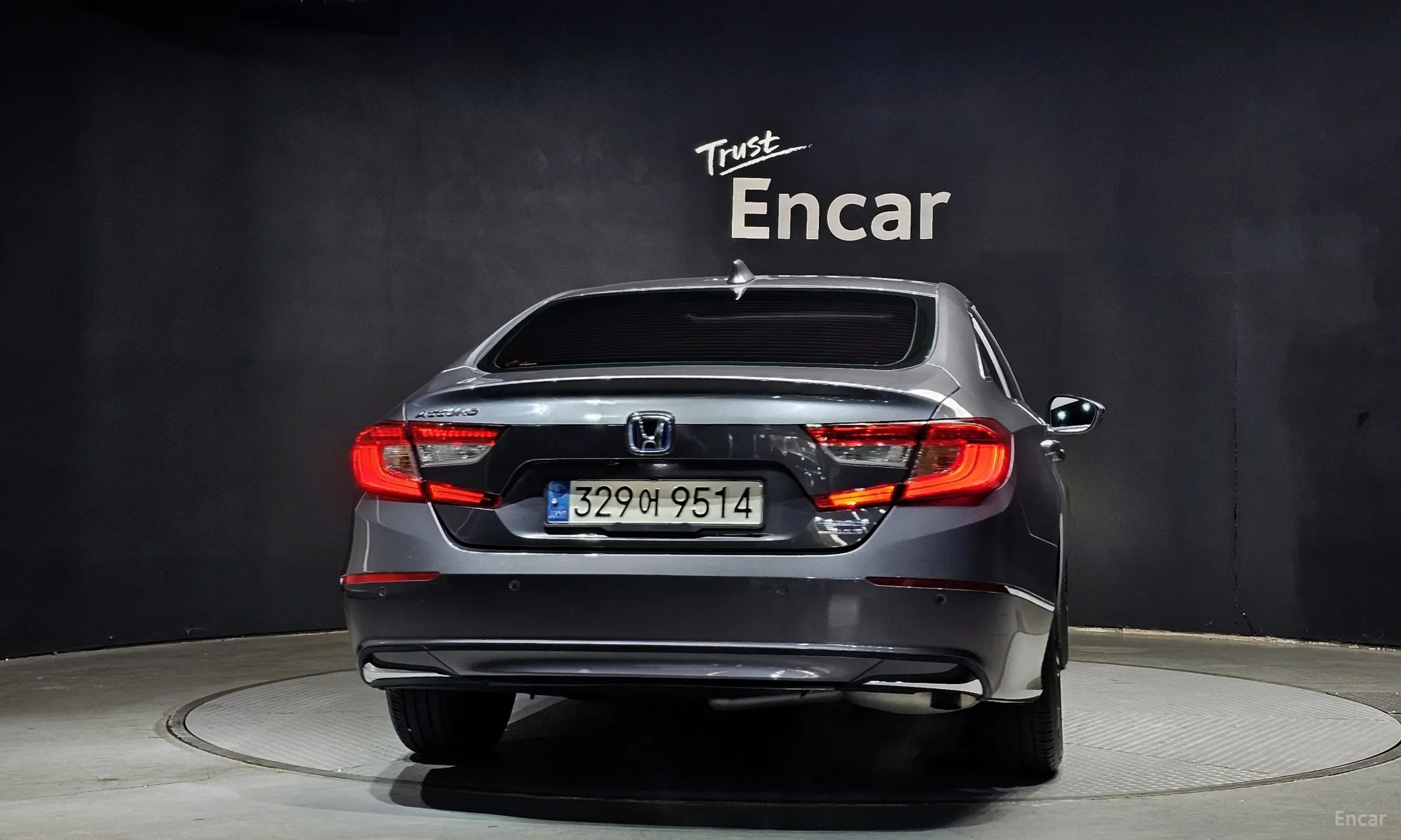 Honda Accord 10th Generation превью 4
