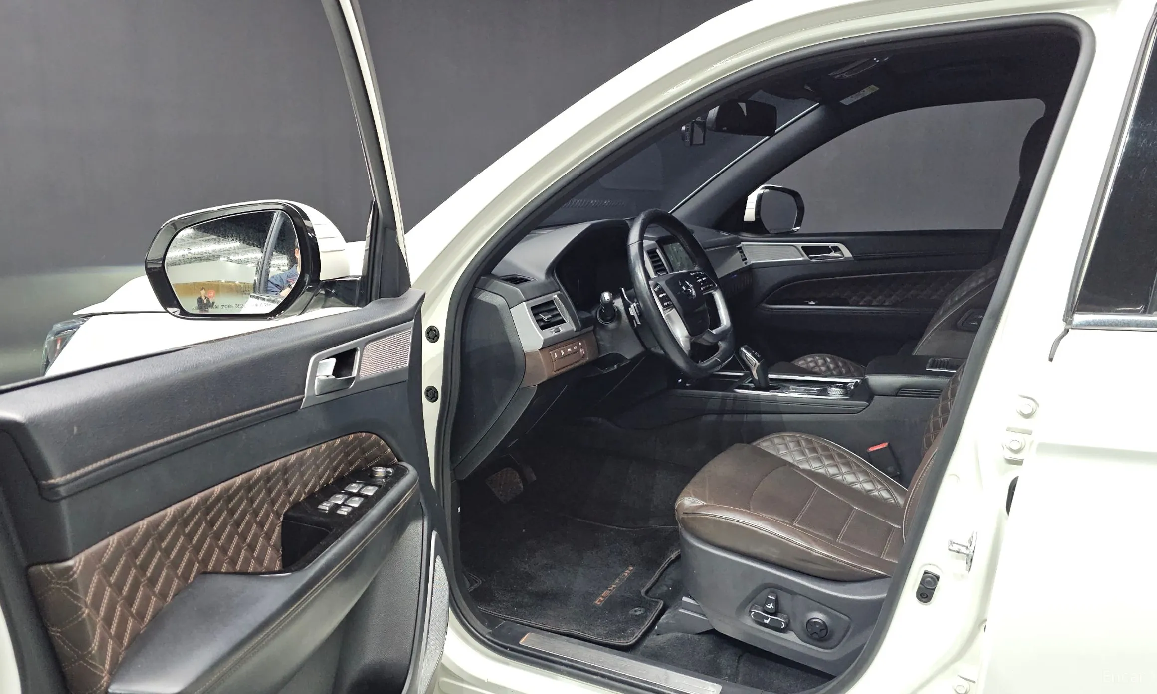 KG Mobility (SsangYong) Rexton превью 10