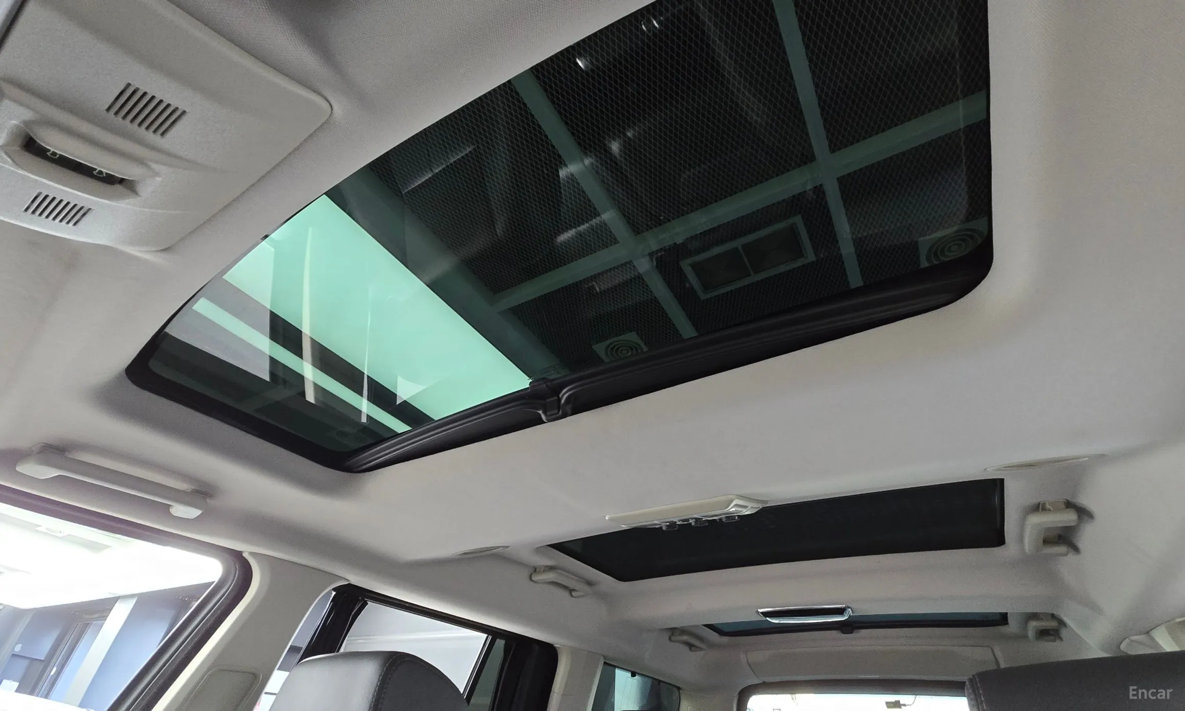 Land Rover Discovery 4 превью 17