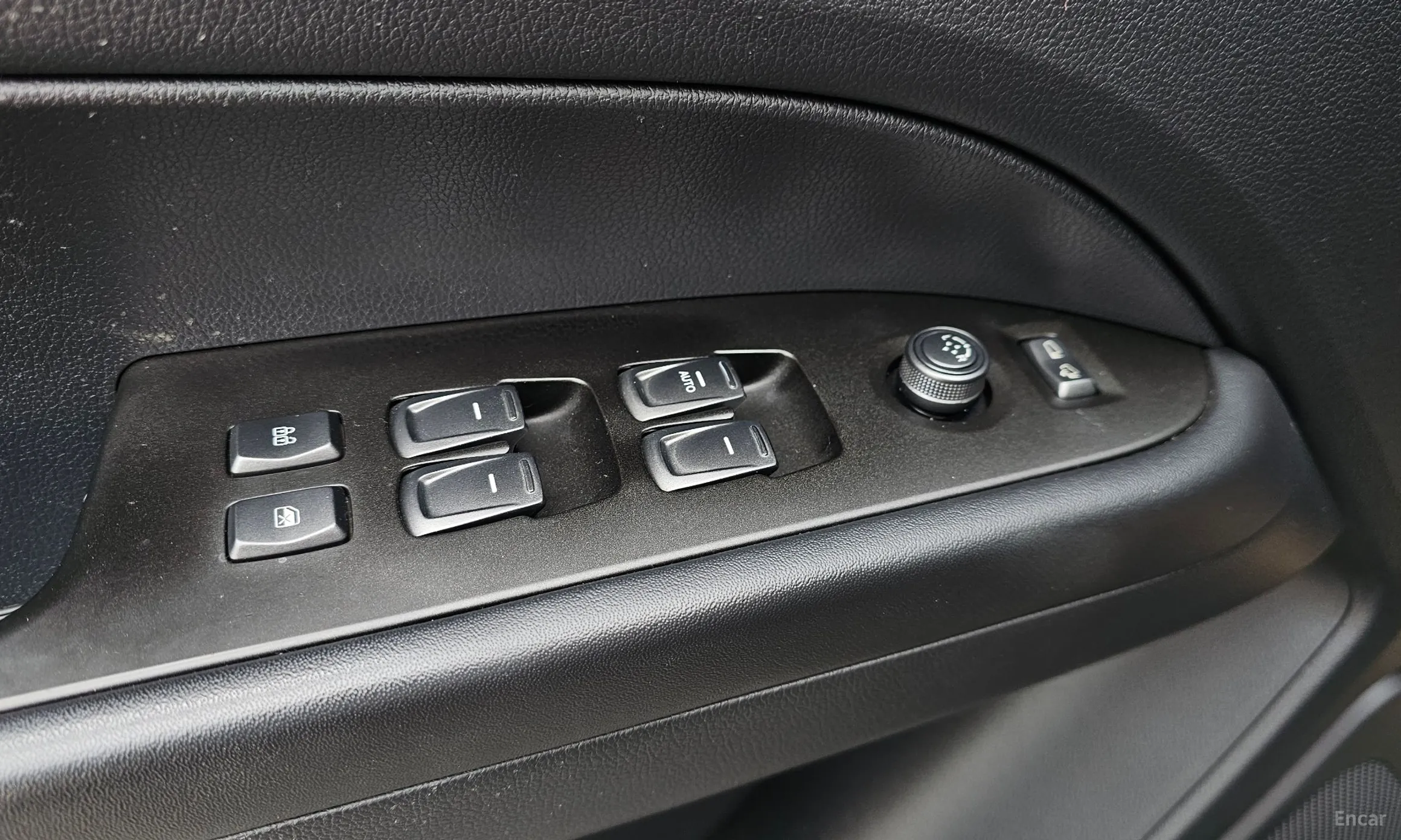 KG Mobility (SsangYong) Rexton Sports превью 17