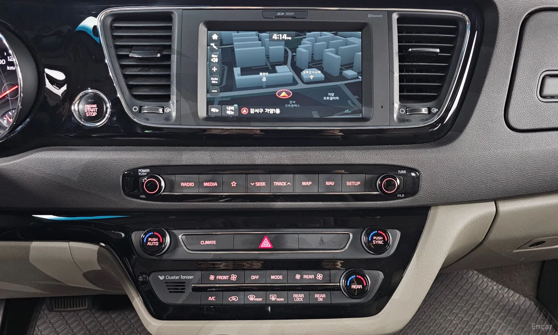 Kia Carnival превью 14
