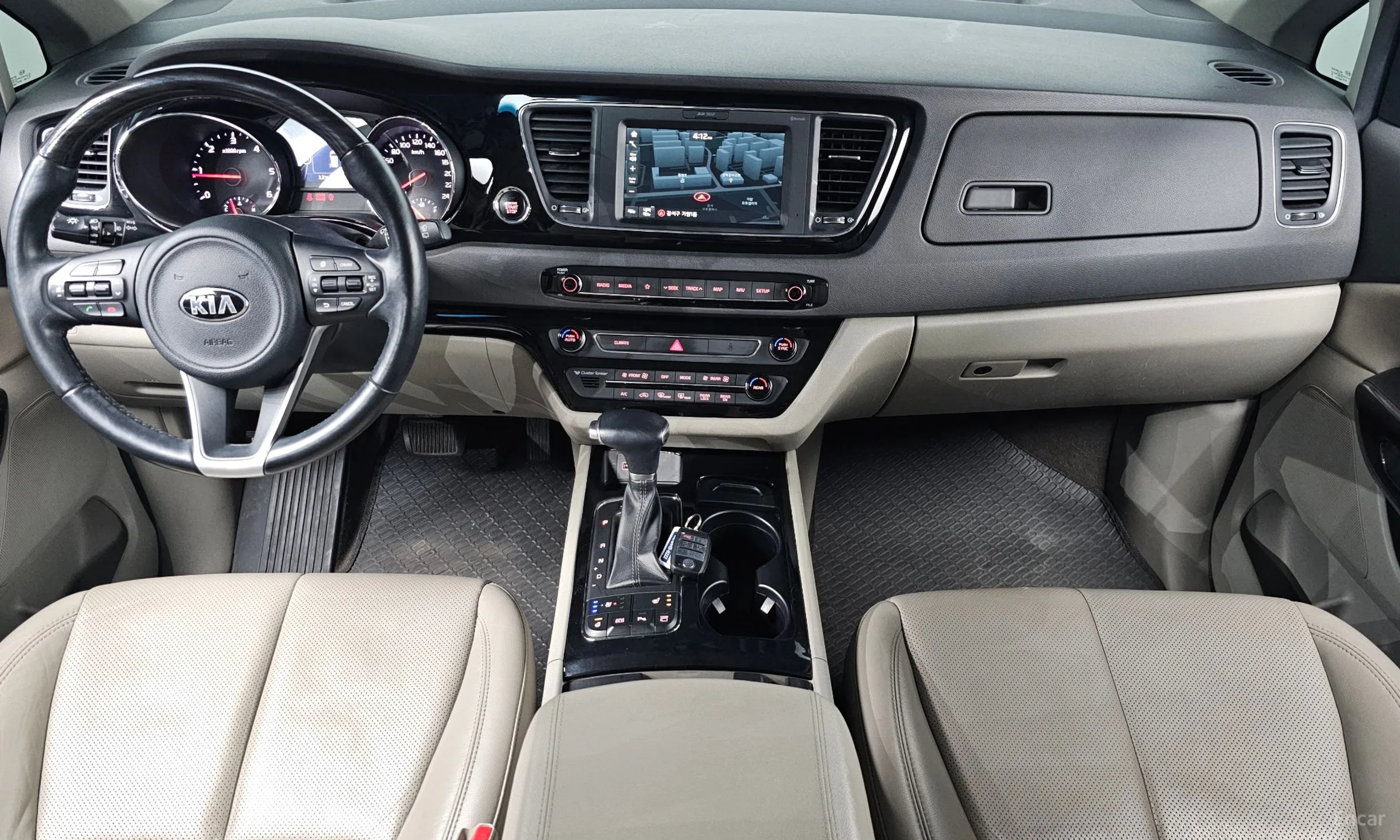 Kia Carnival превью 7