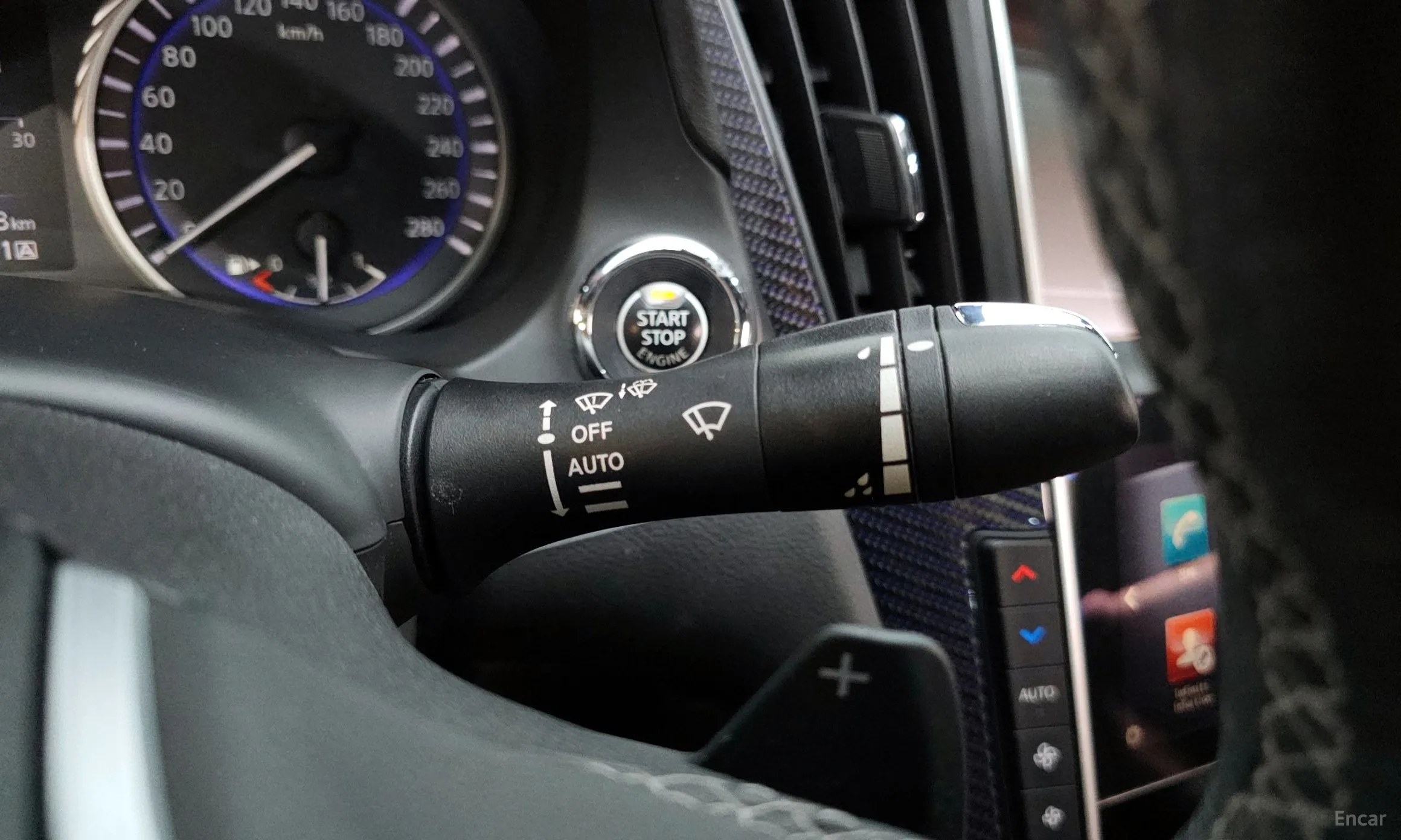 Infiniti Q60 (CV37) превью 18