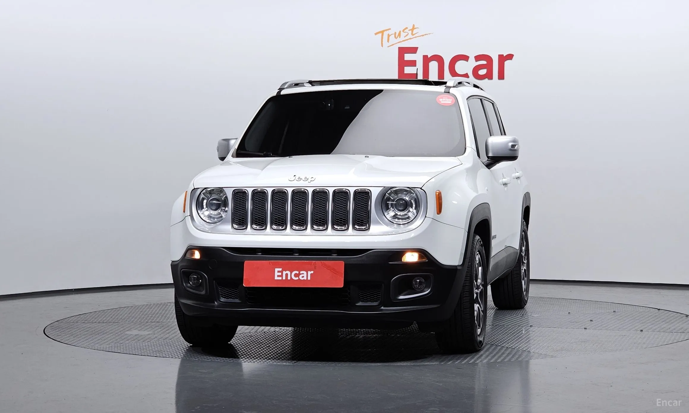 Jeep Renegade превью 3