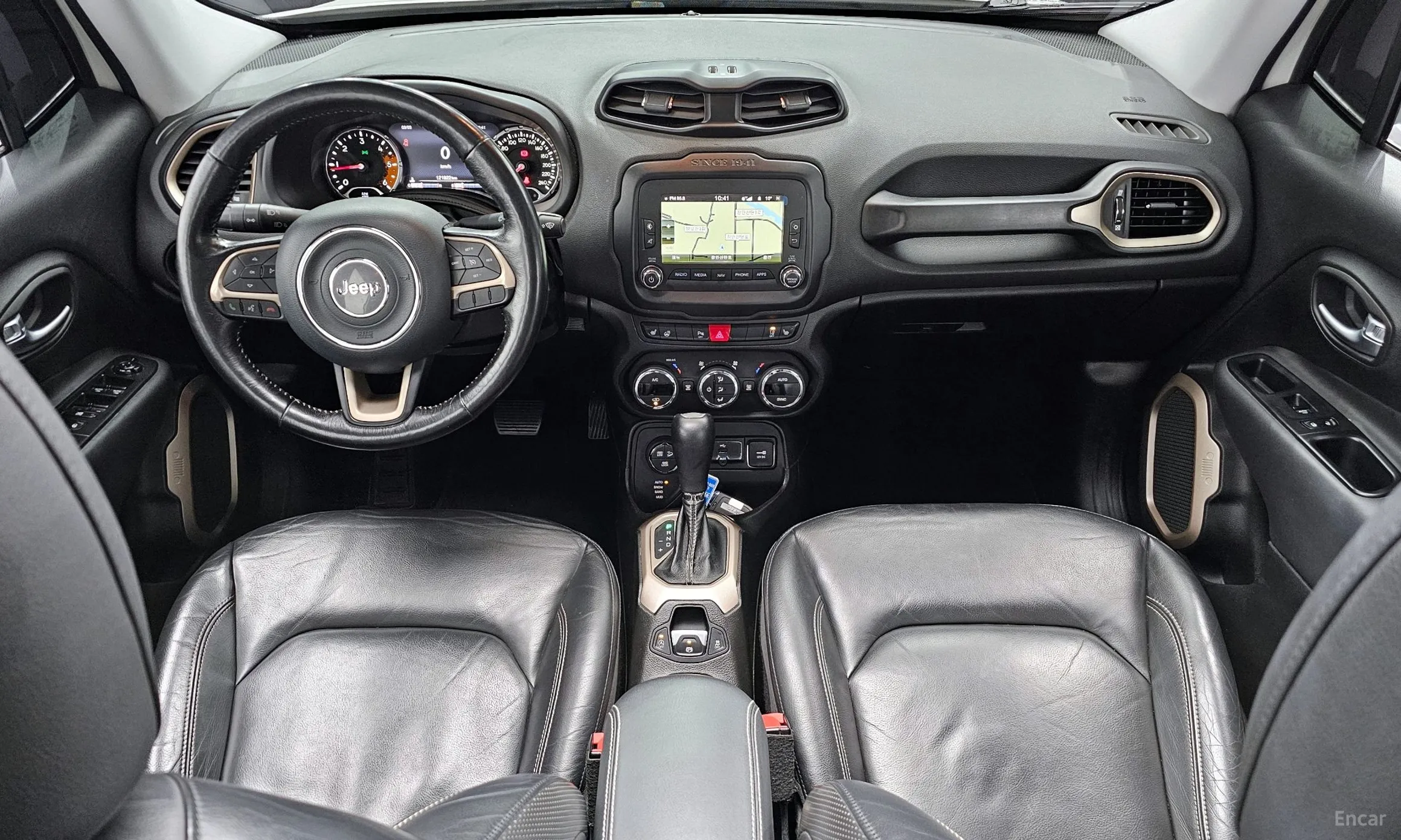 Jeep Renegade превью 7