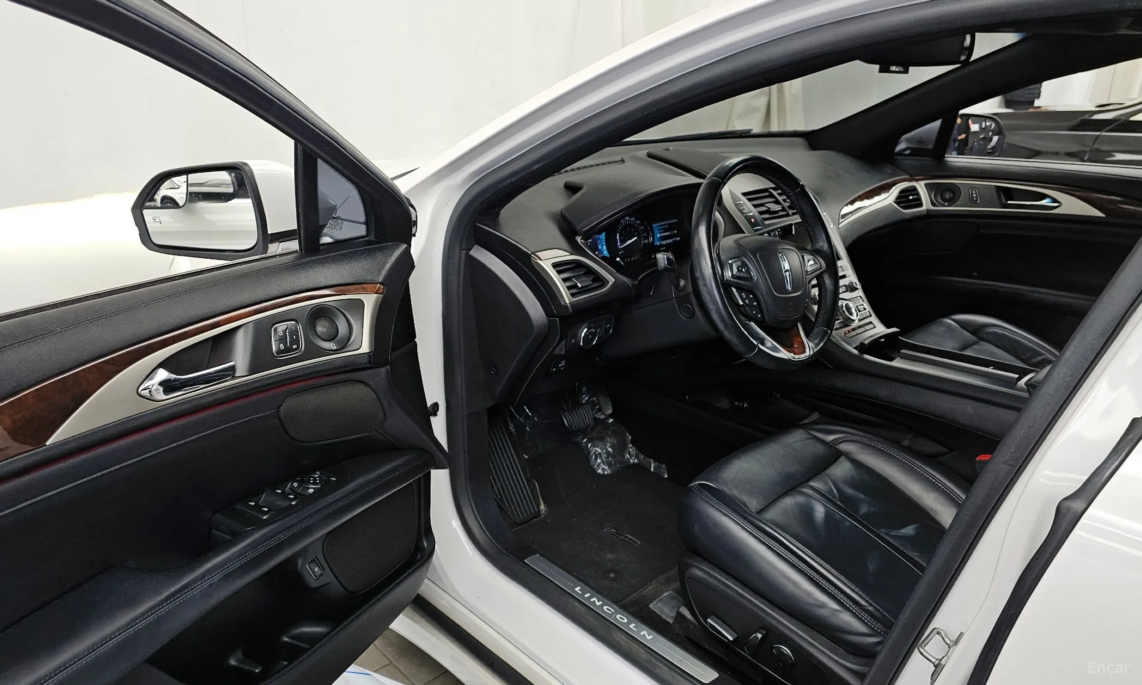 Lincoln New MKZ превью 10