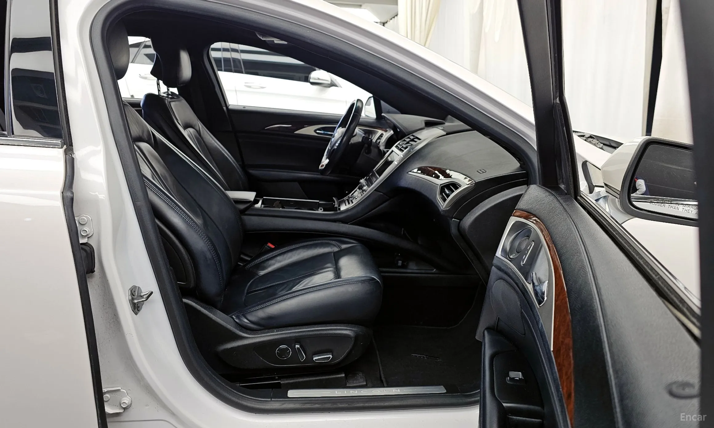 Lincoln New MKZ превью 11