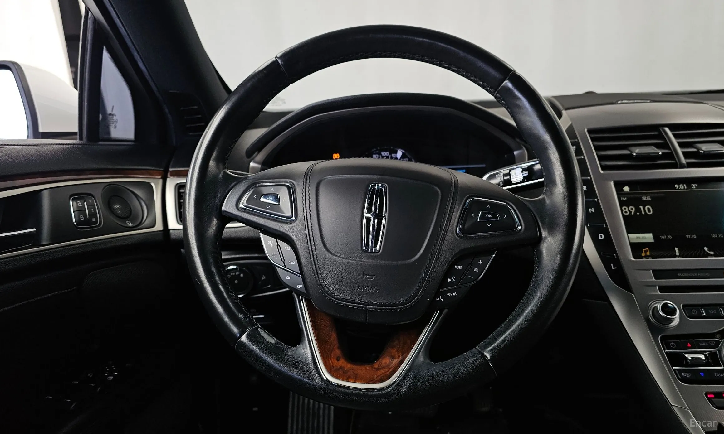 Lincoln New MKZ превью 13