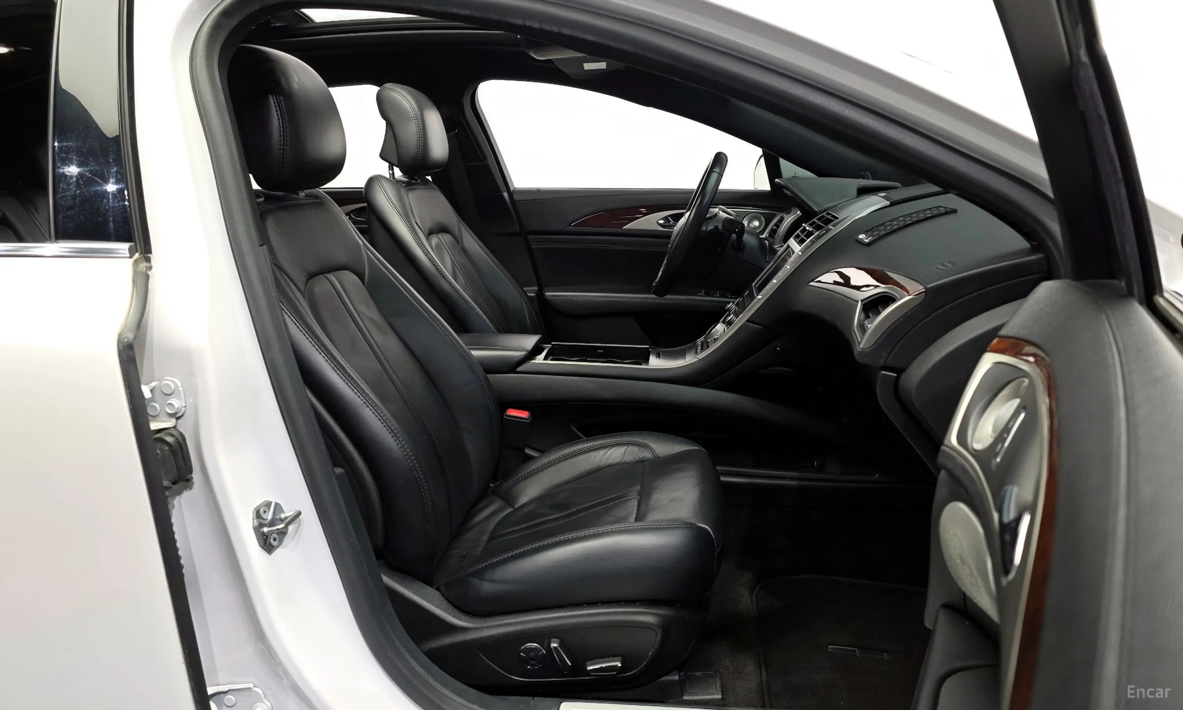 Lincoln New MKZ превью 10