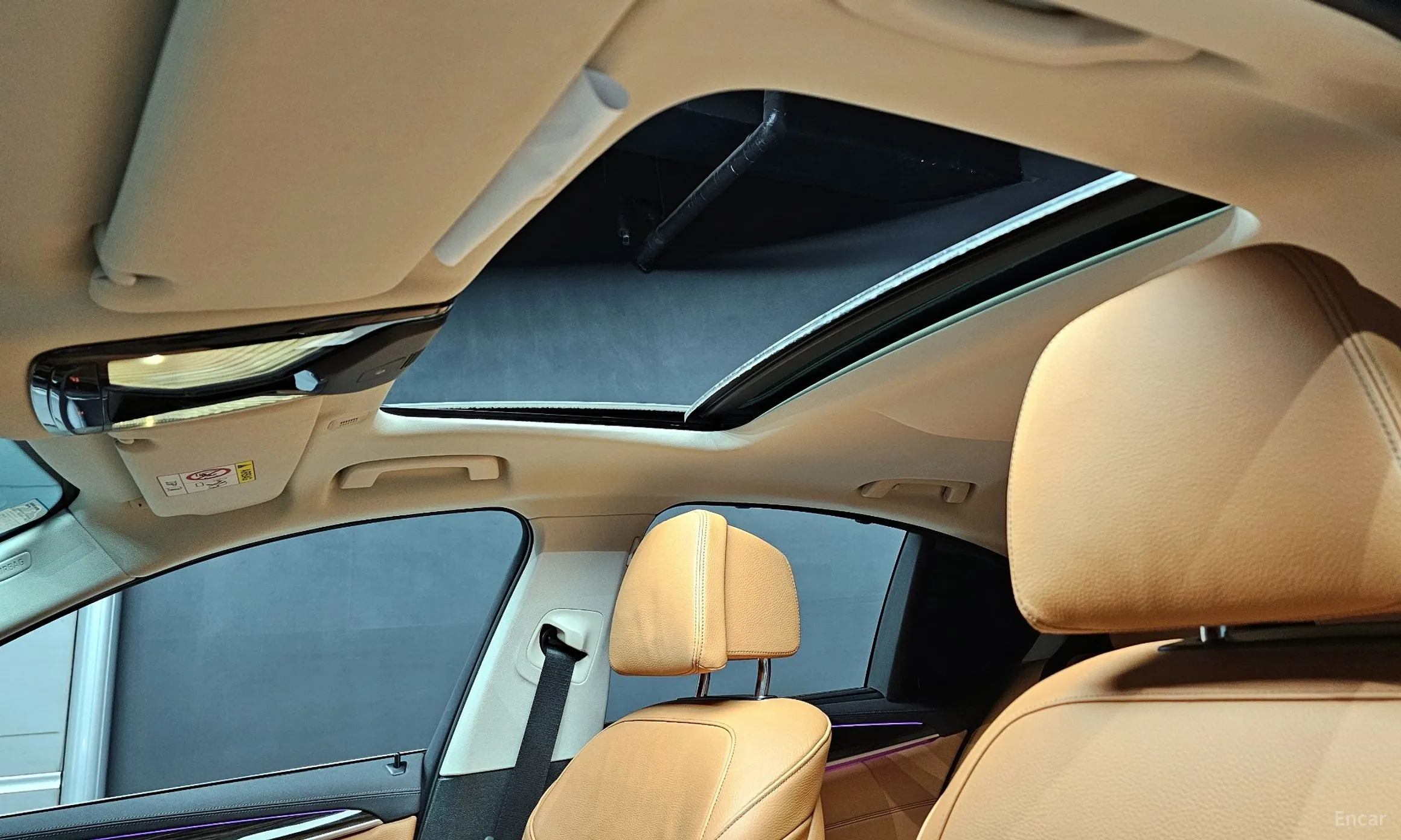 BMW 5 Series (G30) превью 18