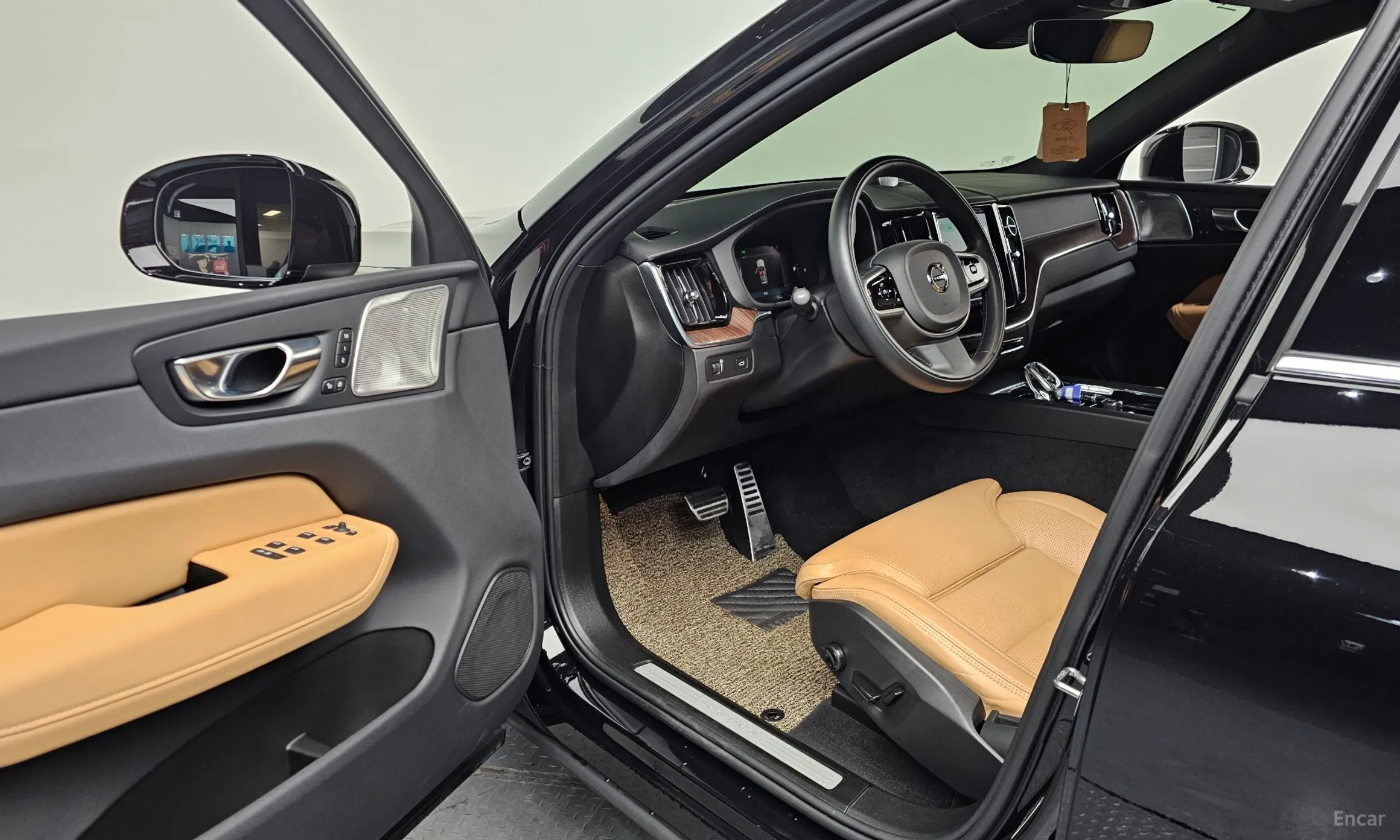 Volvo XC60 Gen 2 превью 10