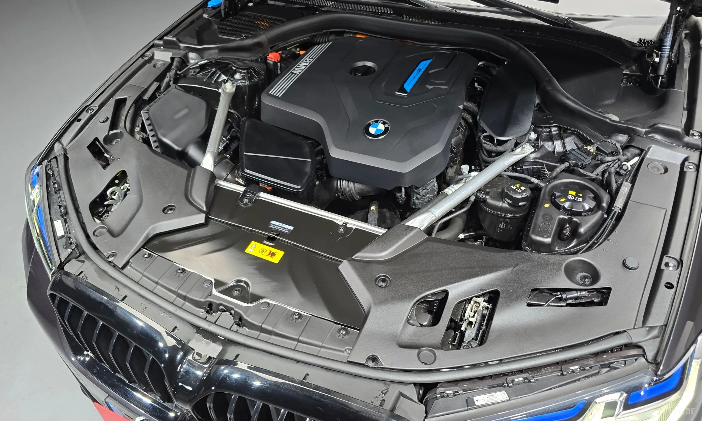 BMW 5 Series (G30) превью 6