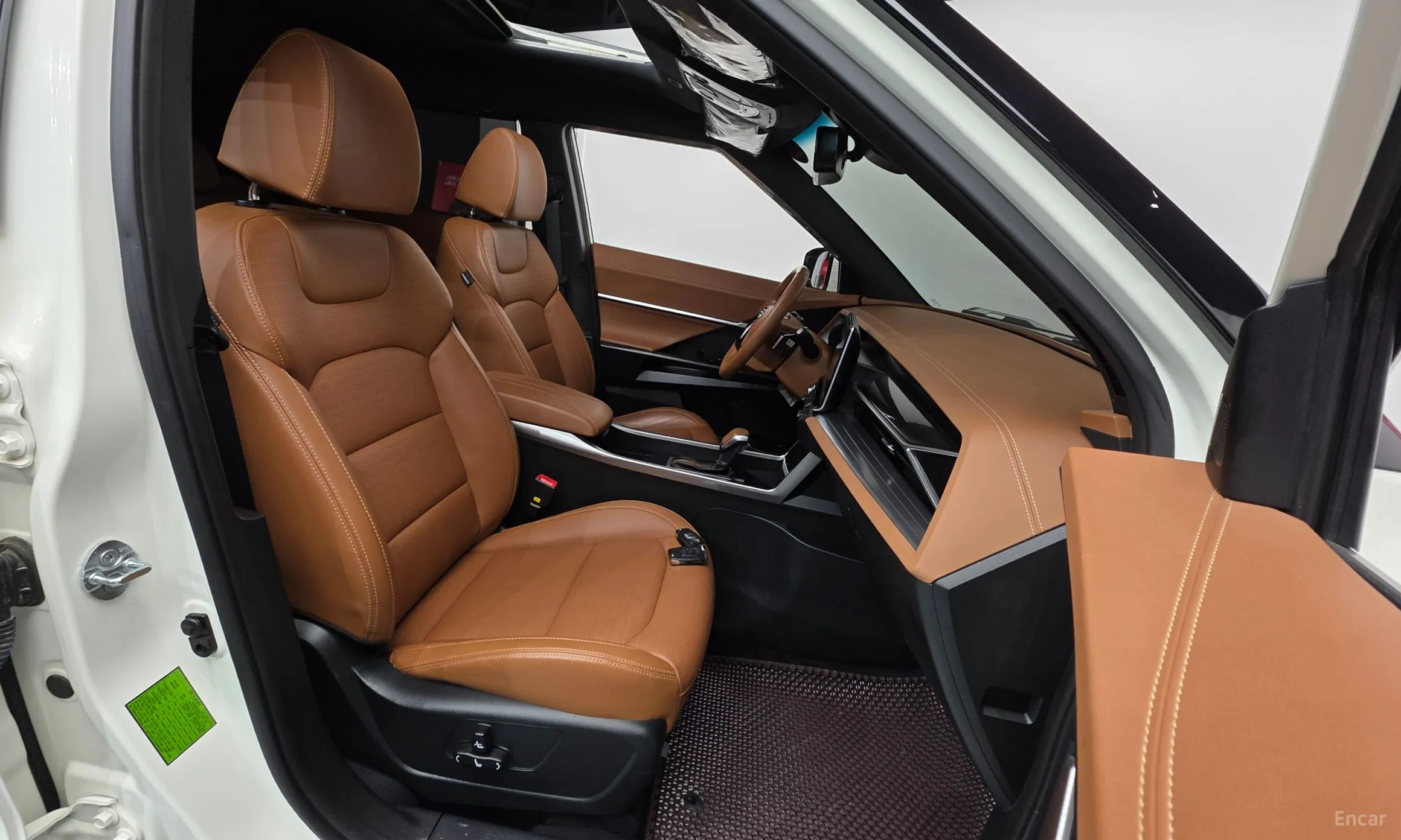 KG Mobility (SsangYong) Torres превью 10