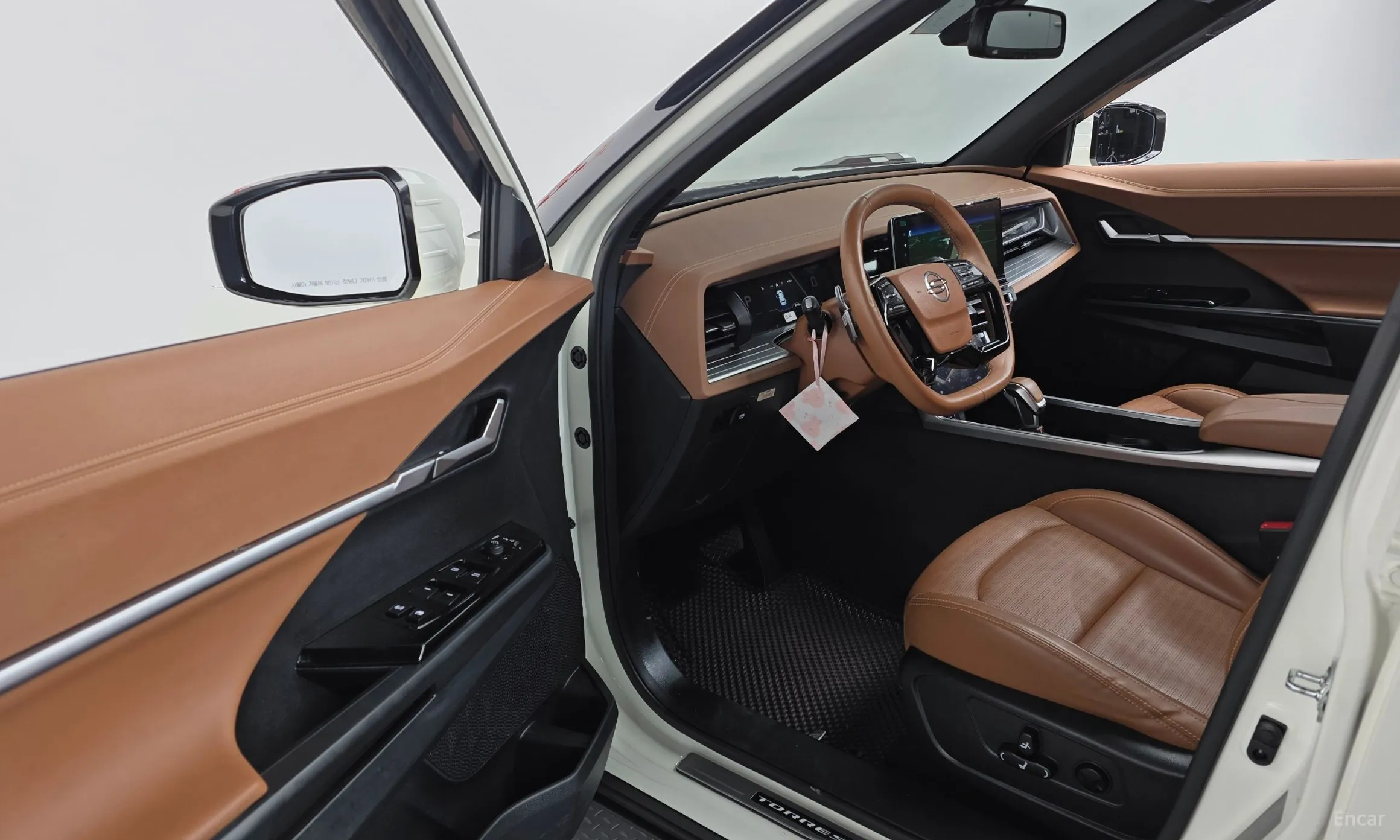 KG Mobility (SsangYong) Torres превью 12