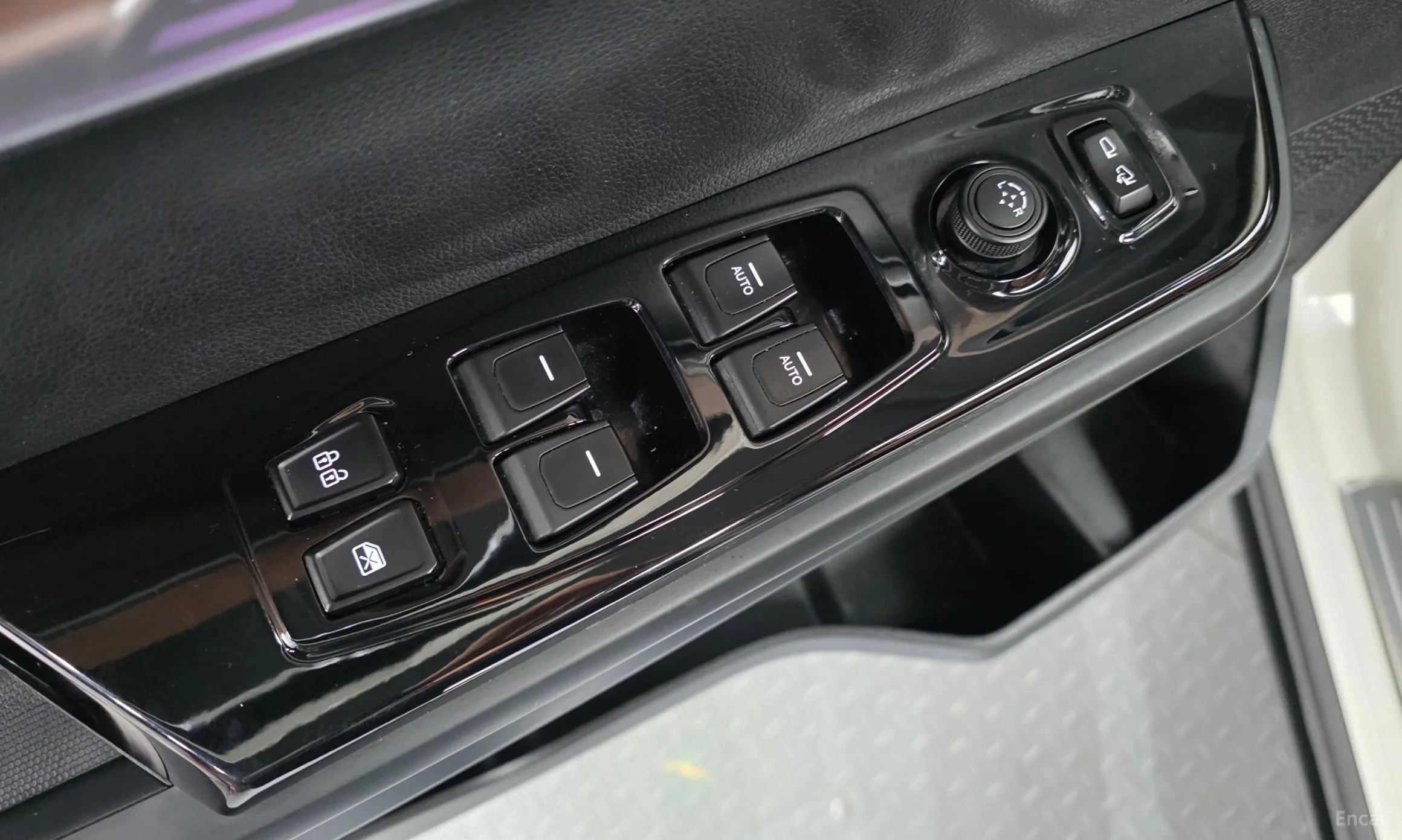 KG Mobility (SsangYong) Torres превью 13
