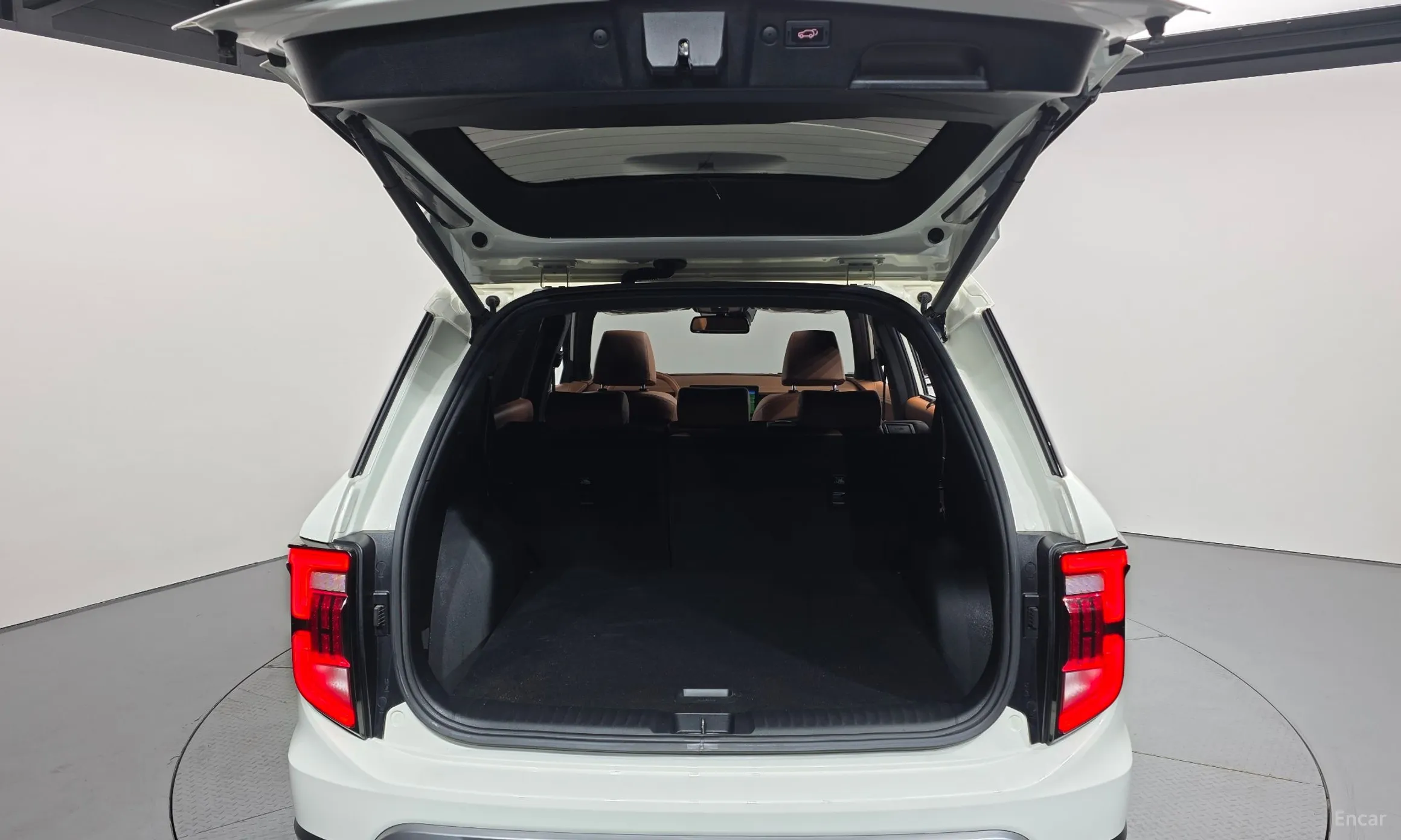 KG Mobility (SsangYong) Torres превью 20