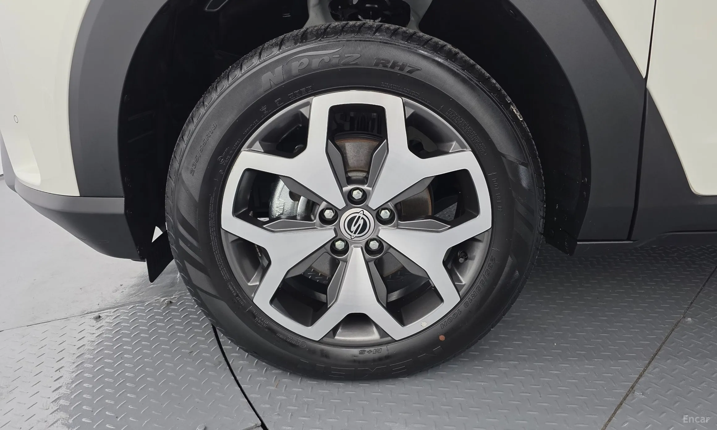 KG Mobility (SsangYong) Torres превью 5