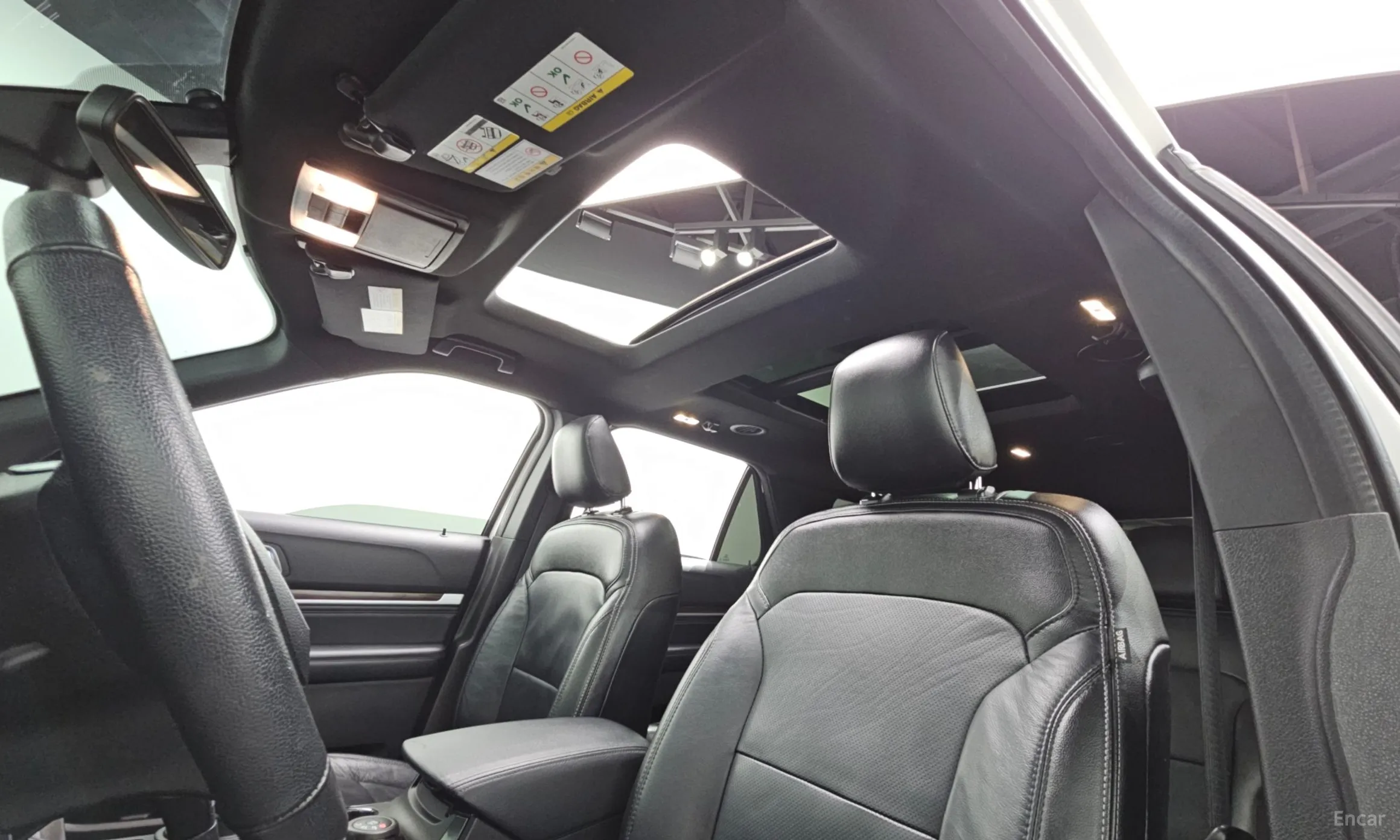 Ford Explorer превью 19