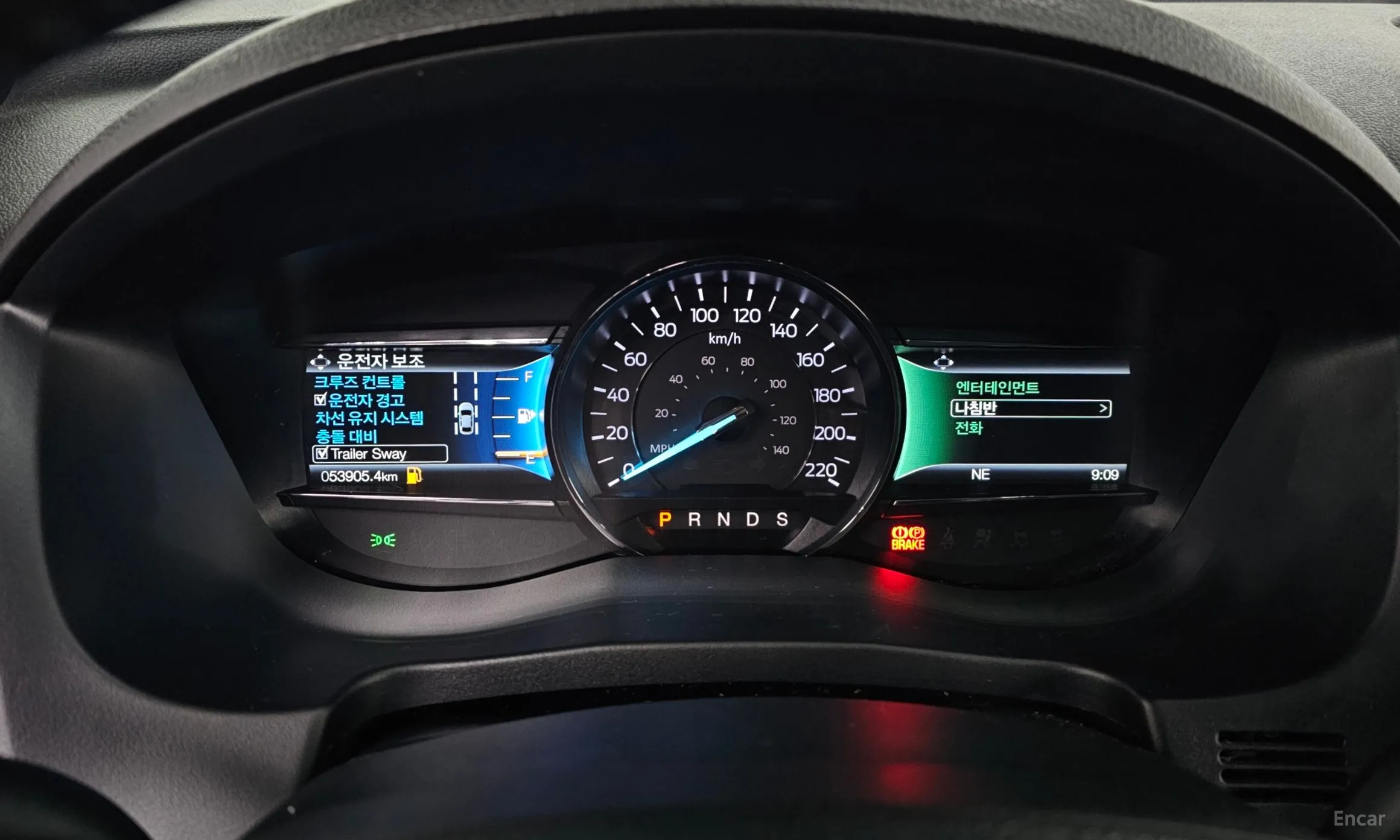 Ford Explorer превью 8
