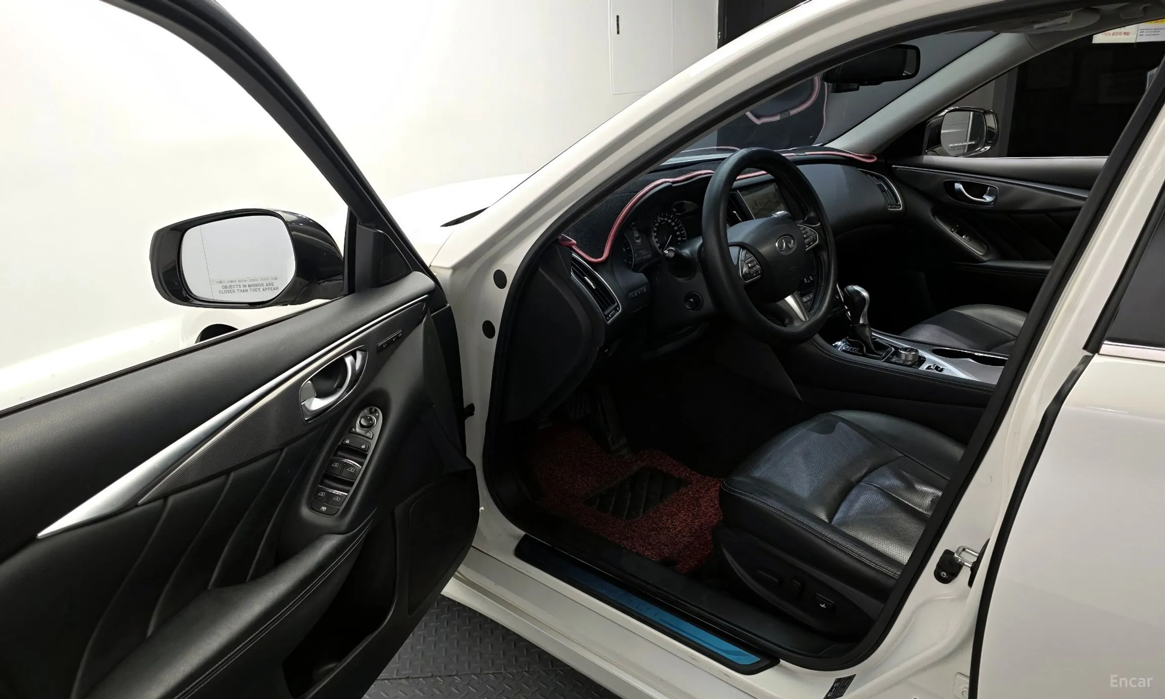 Infiniti Q50 превью 10