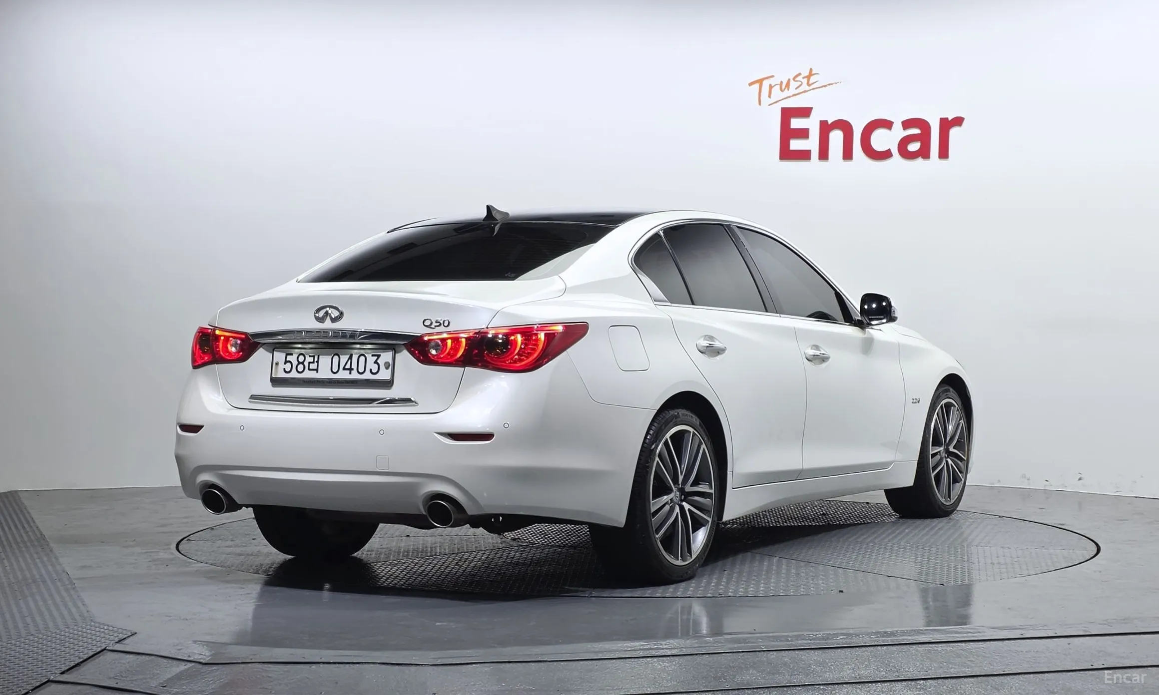 Infiniti Q50