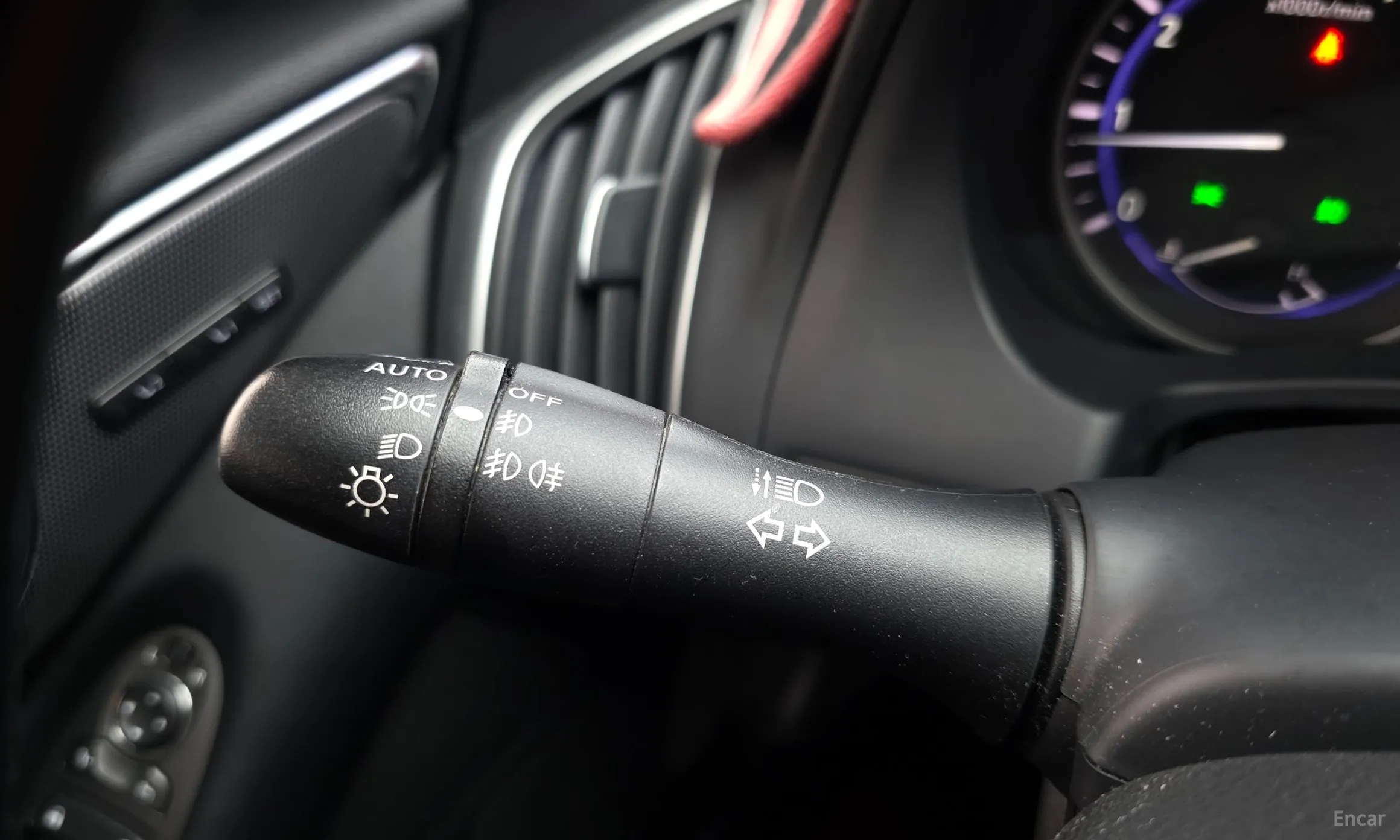 Infiniti Q50 превью 19