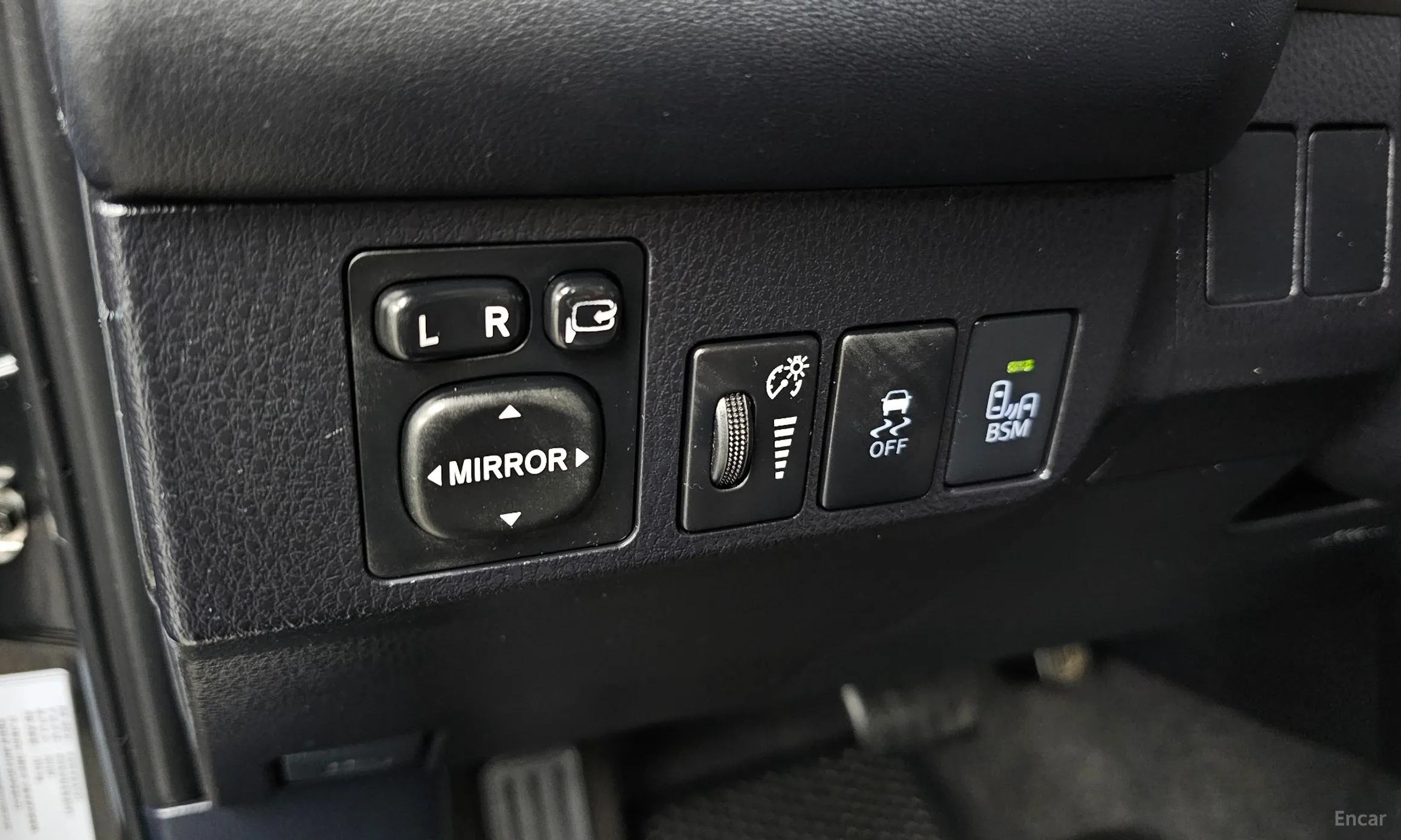 Toyota RAV4 превью 16
