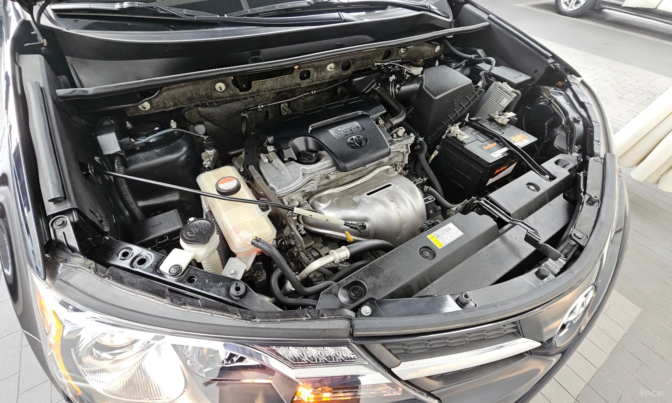 Toyota RAV4 превью 6