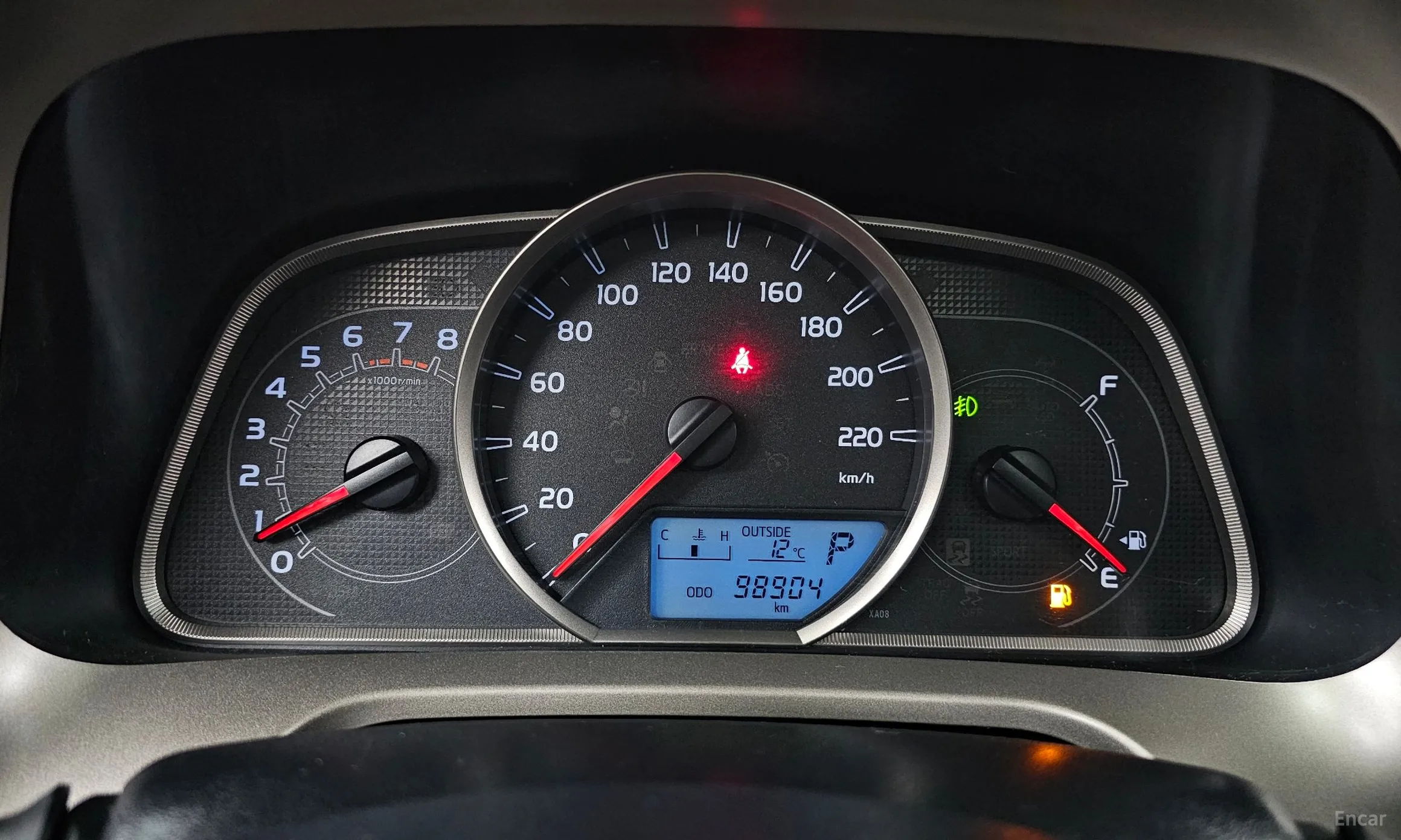Toyota RAV4 превью 8