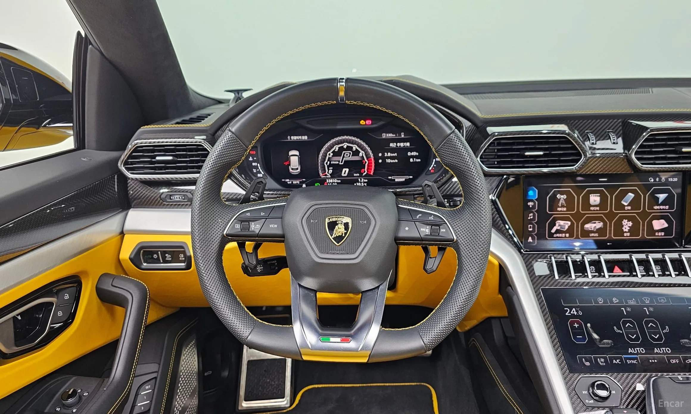 Lamborghini Urus превью 13