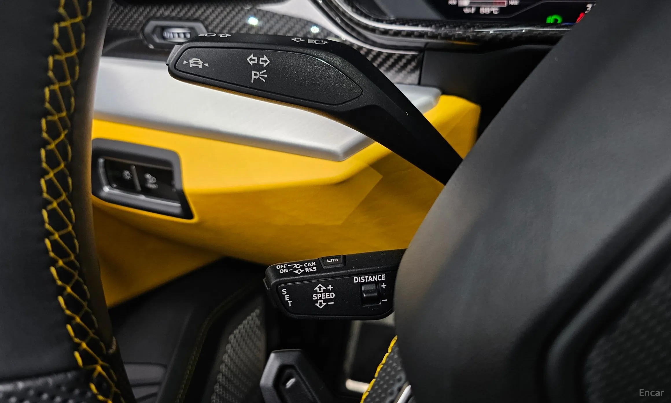 Lamborghini Urus превью 19