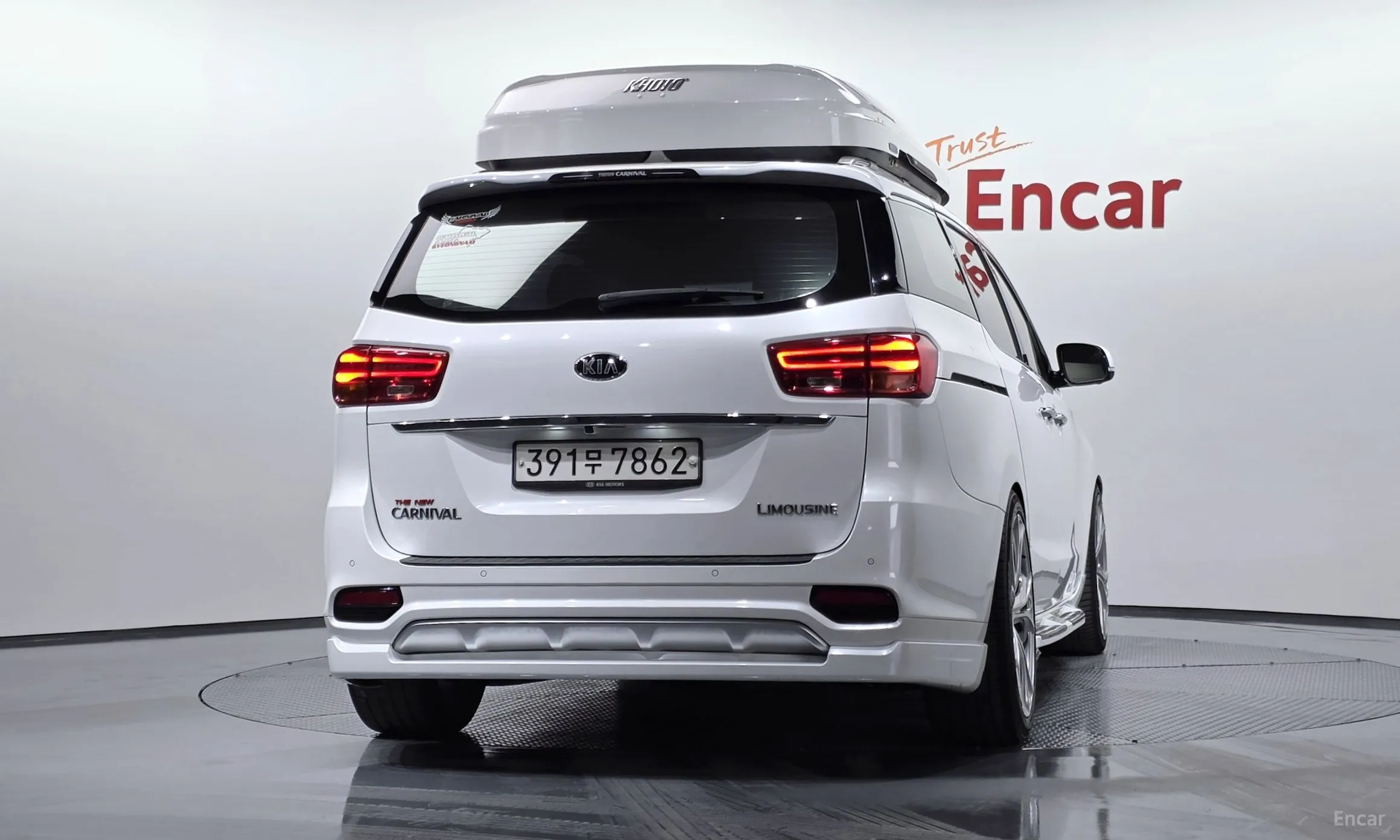 Kia Carnival превью 4