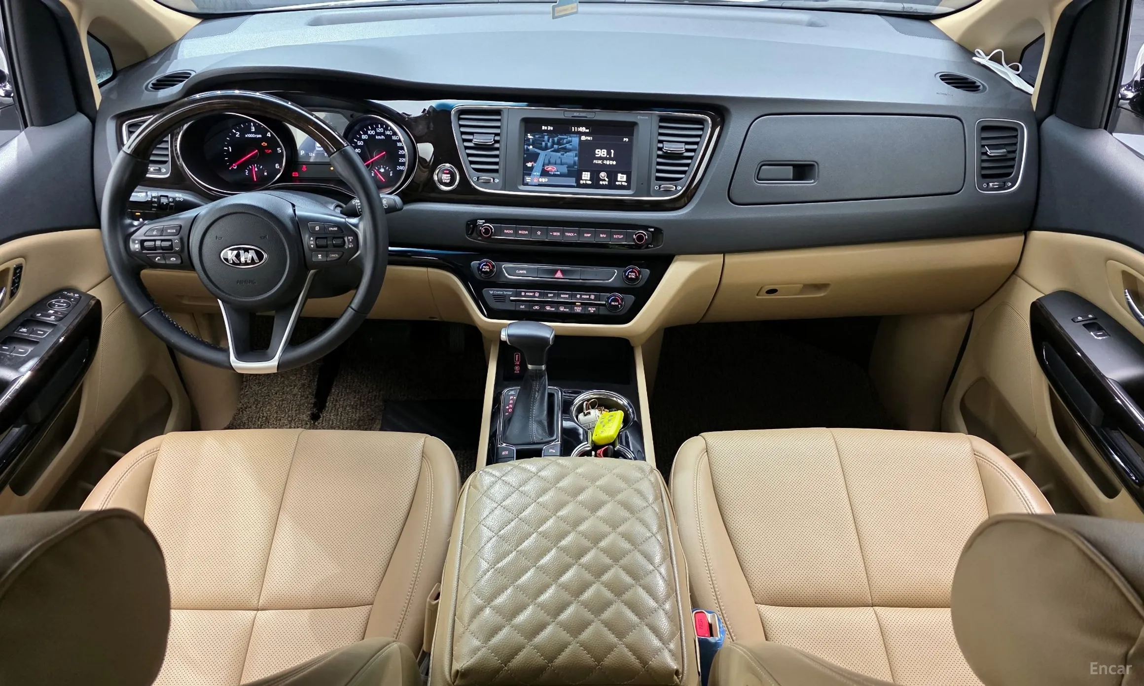 Kia Carnival превью 7