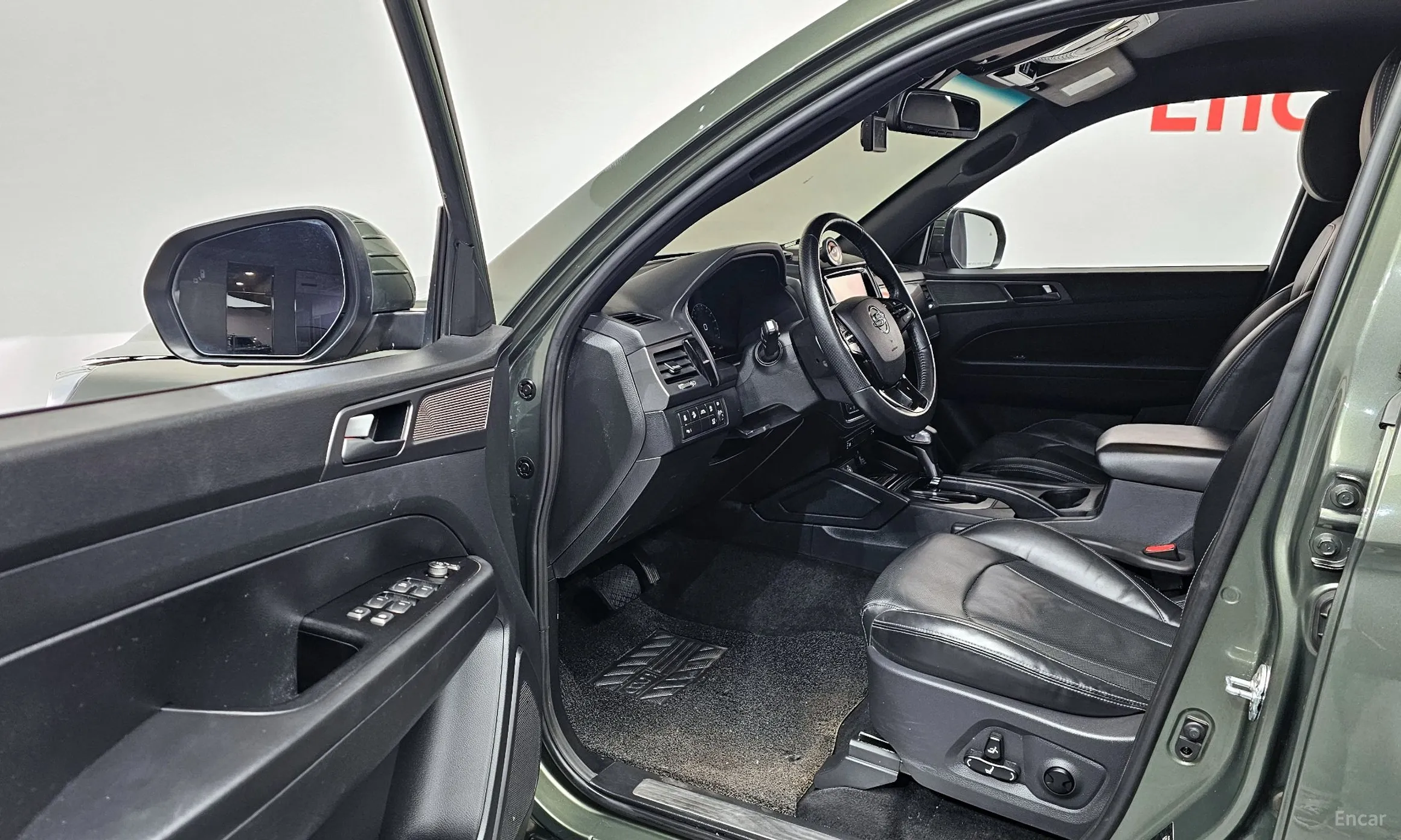 KG Mobility (SsangYong) Rexton Sports превью 11
