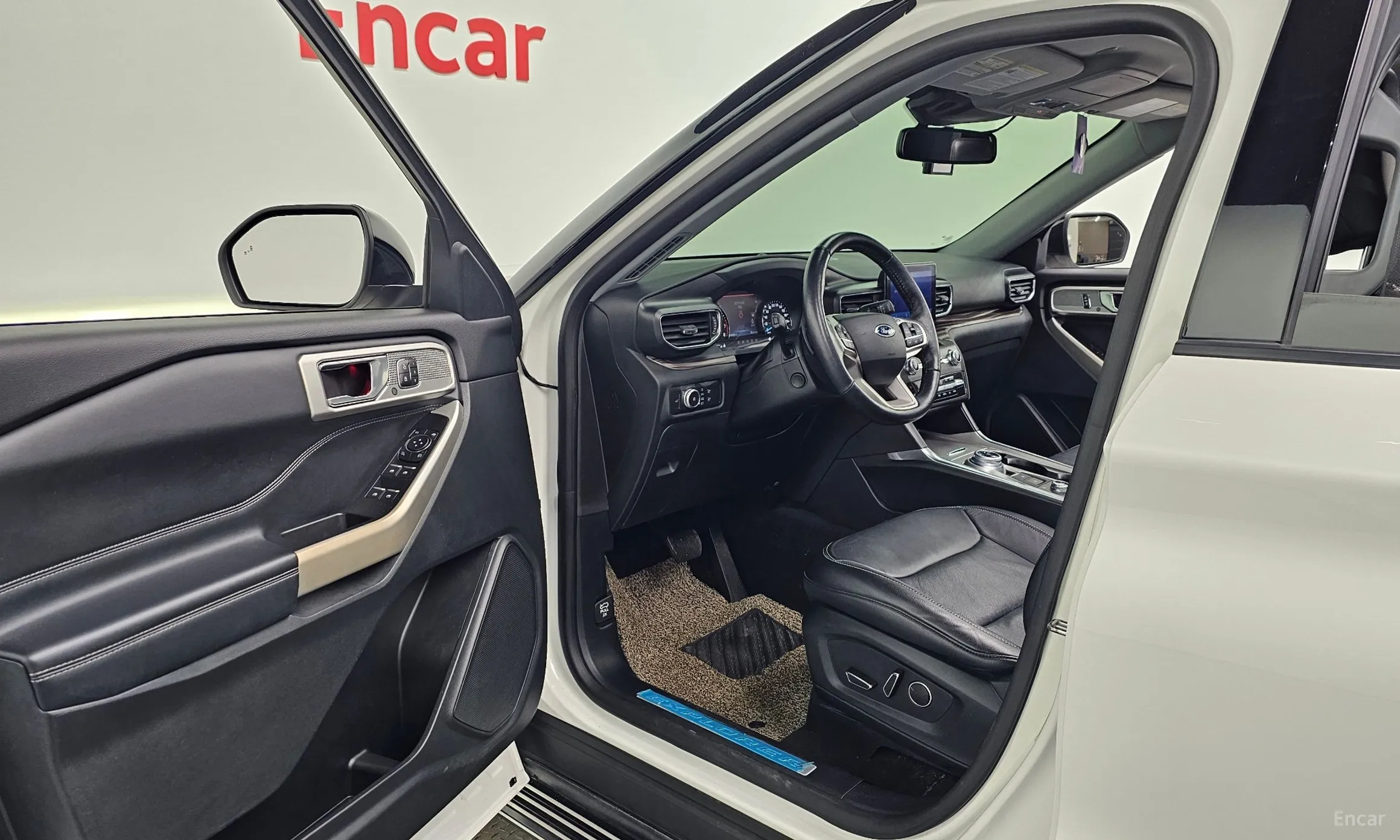 Ford Explorer 6th Generation превью 11