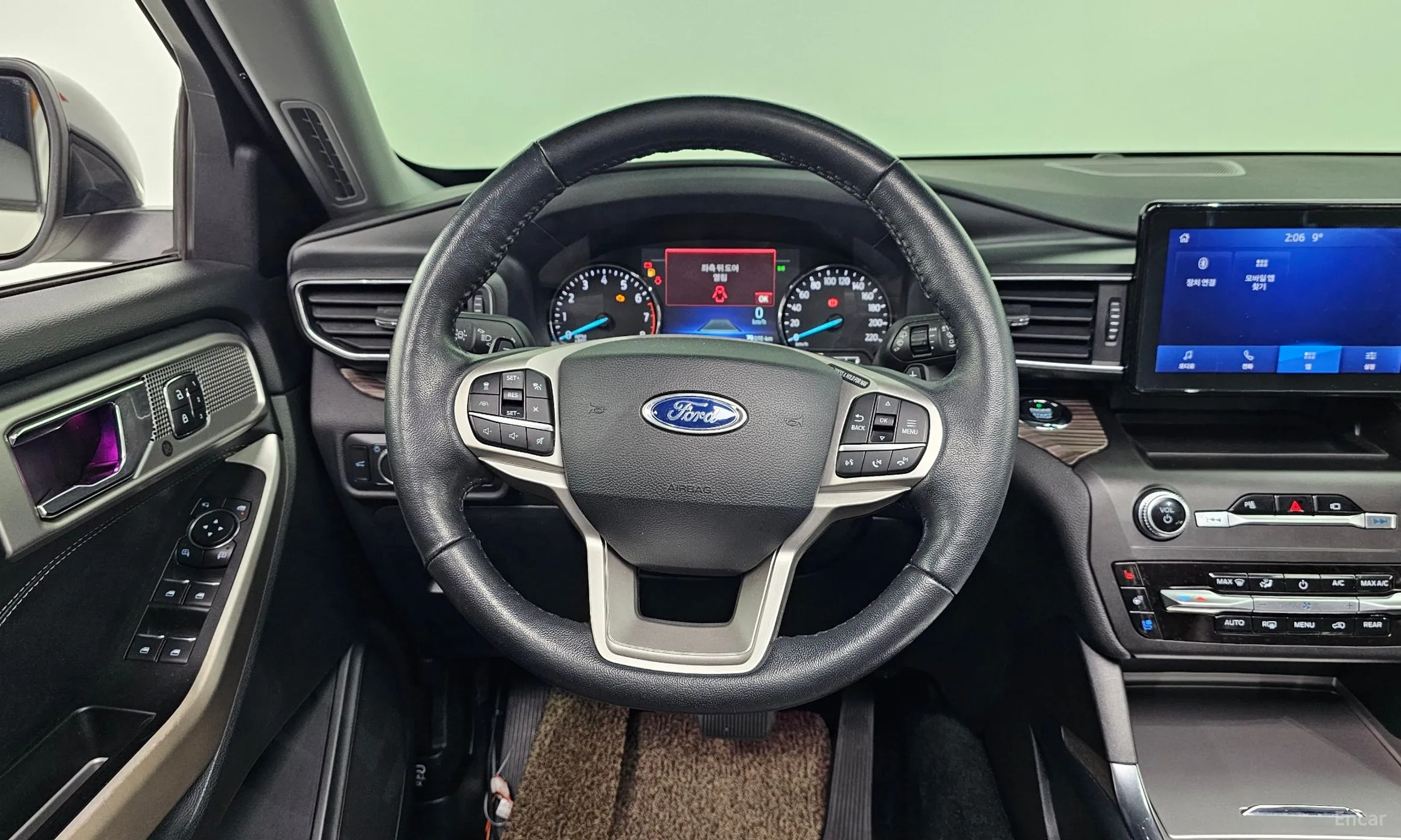 Ford Explorer 6th Generation превью 13