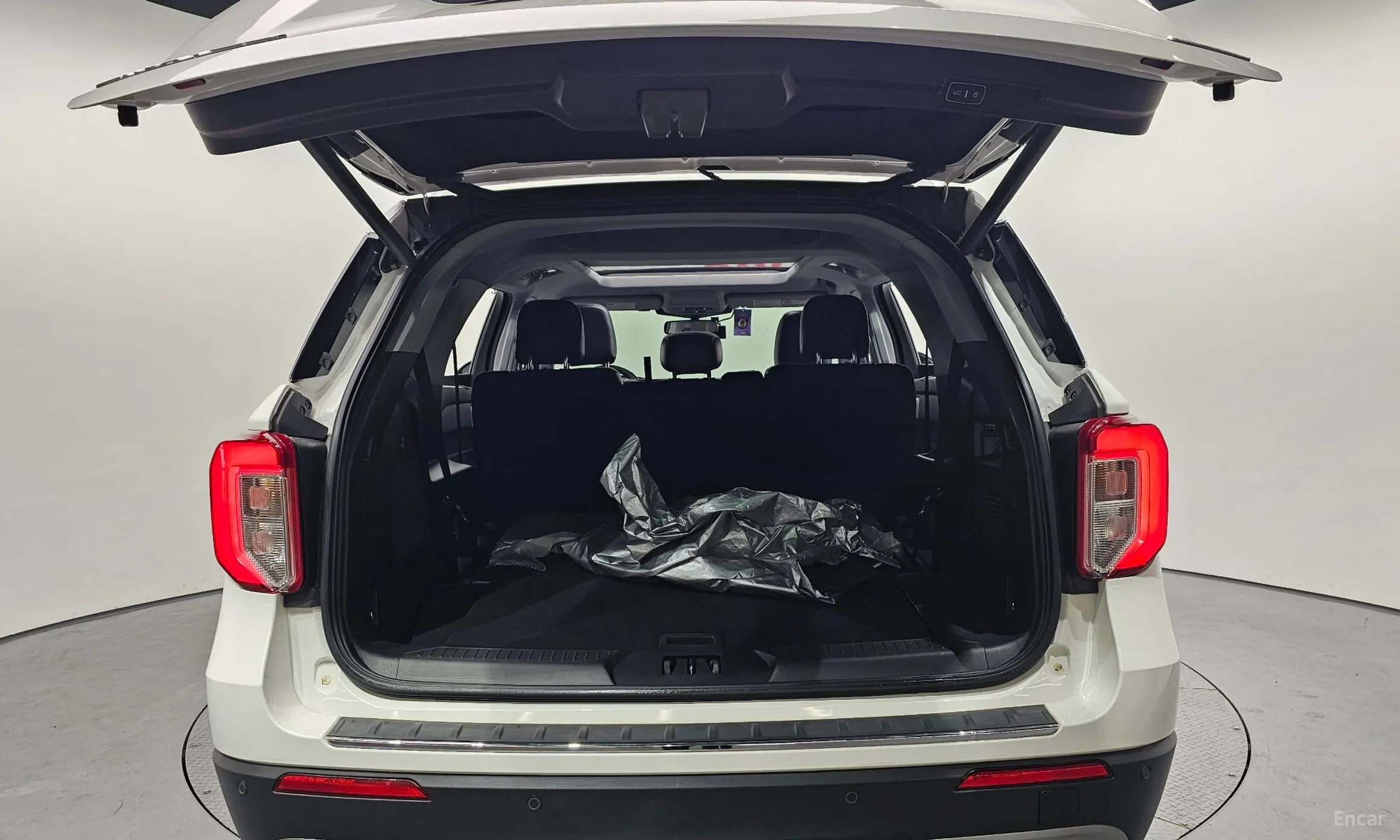 Ford Explorer 6th Generation превью 20