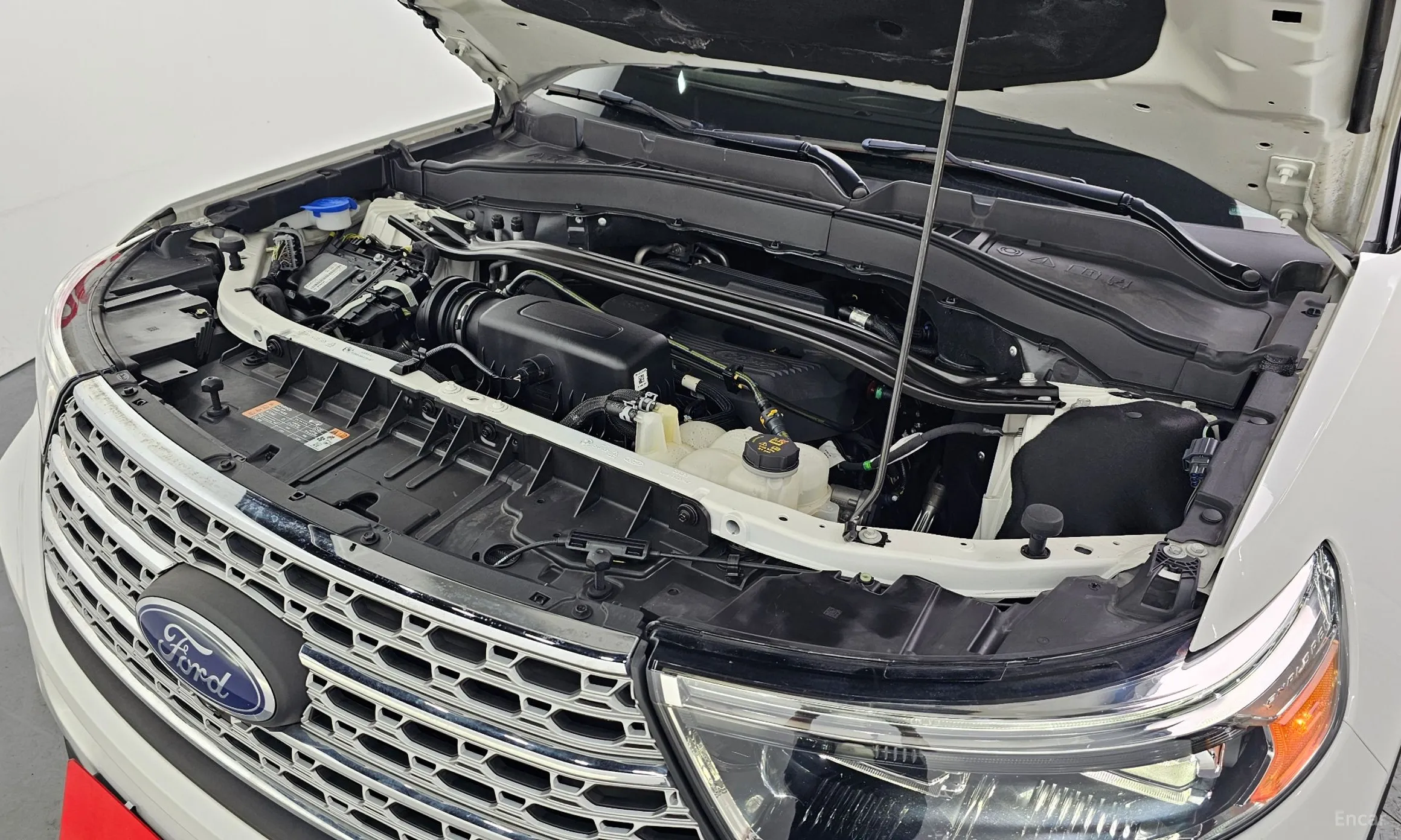 Ford Explorer 6th Generation превью 6