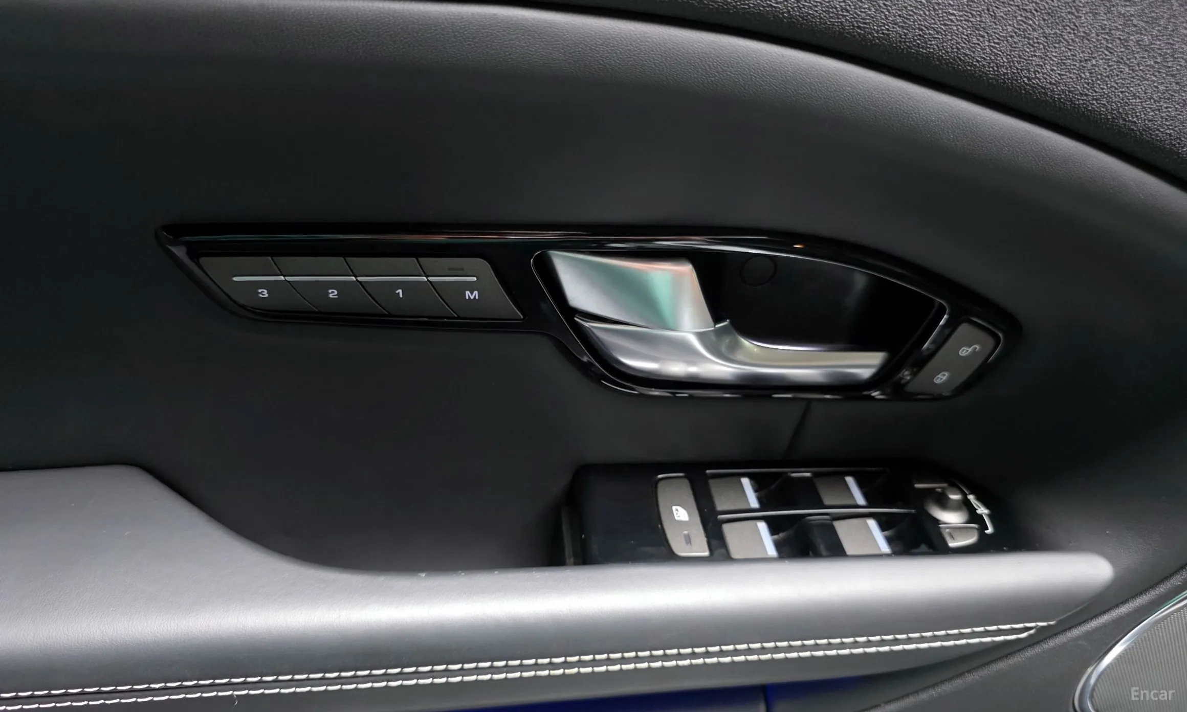 Land Rover Range Rover Evoque превью 14