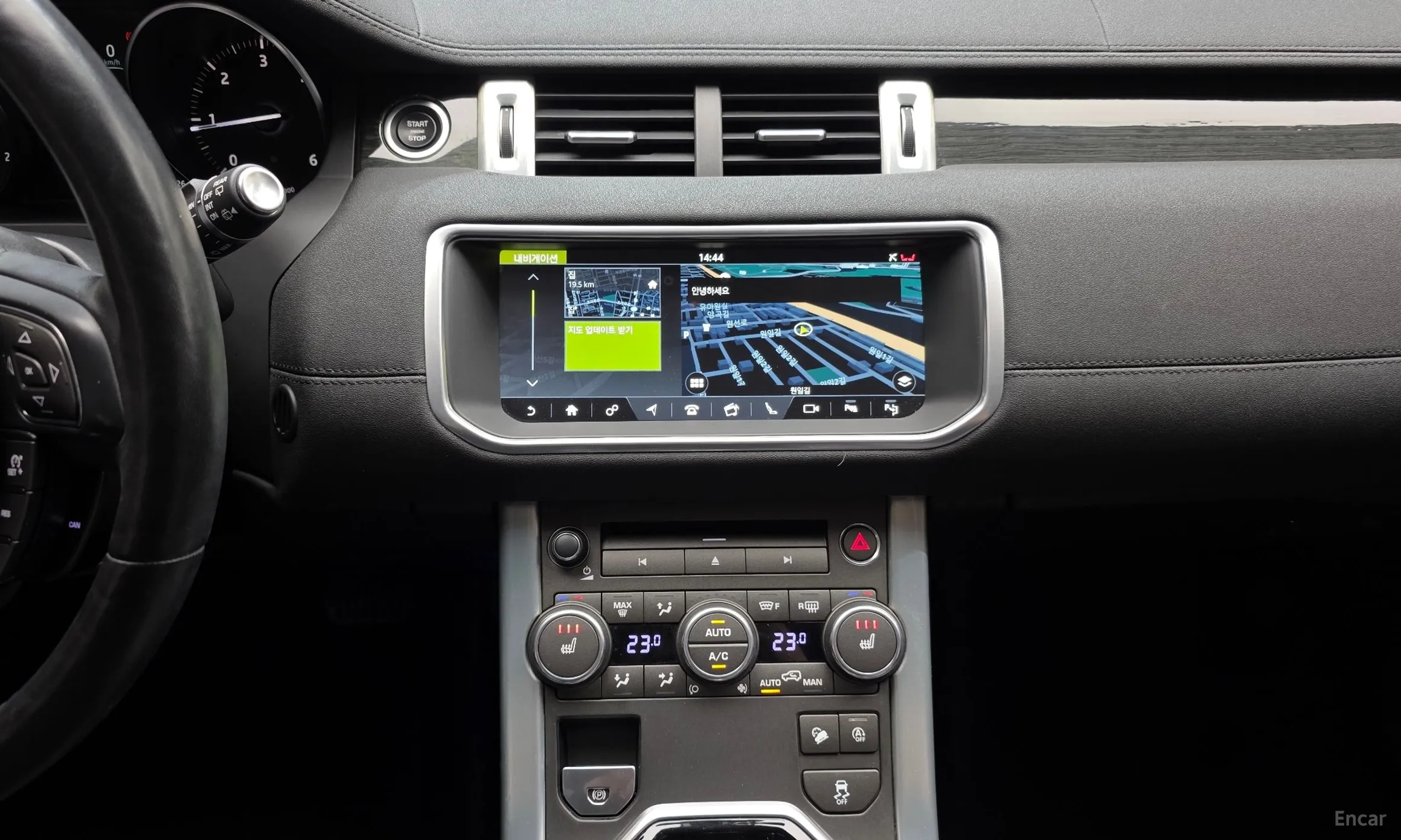 Land Rover Range Rover Evoque превью 17