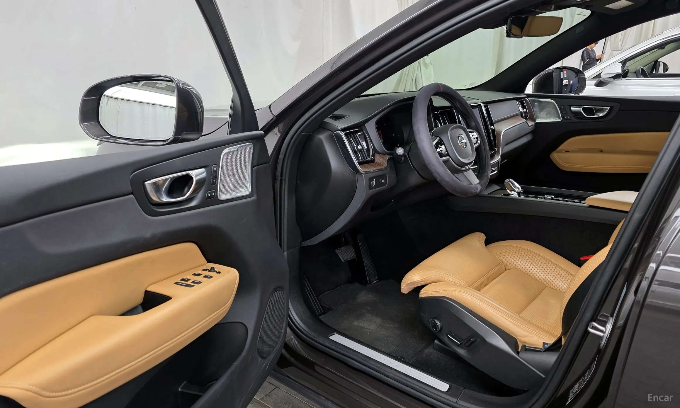 Volvo XC60 Gen 2 превью 10