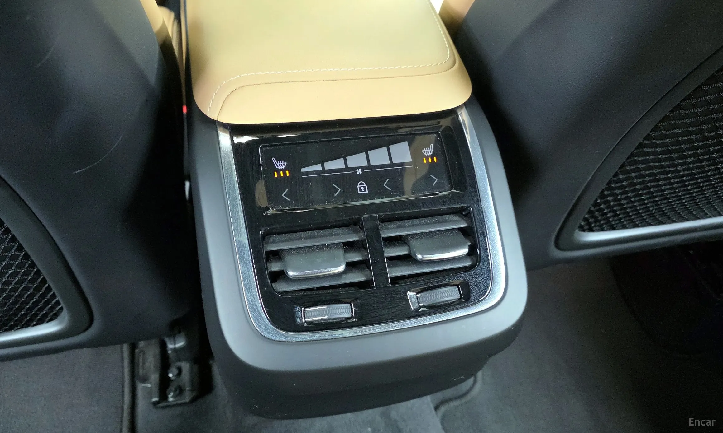 Volvo XC60 Gen 2 превью 18