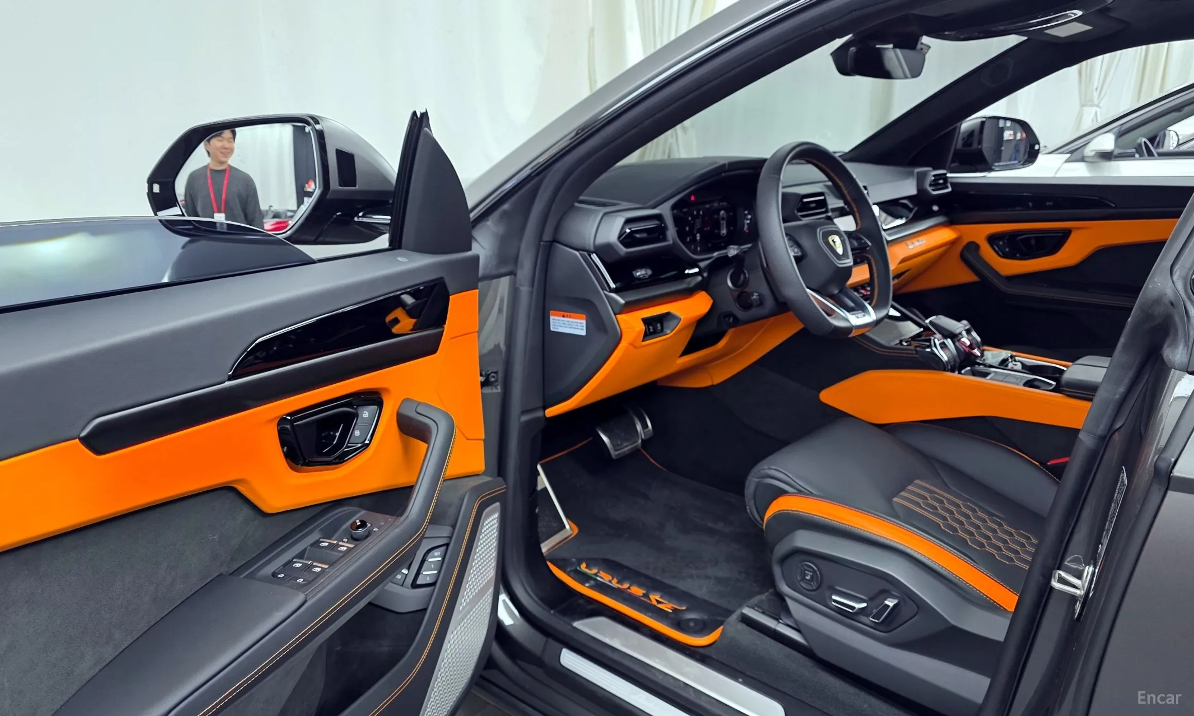 Lamborghini Urus превью 10