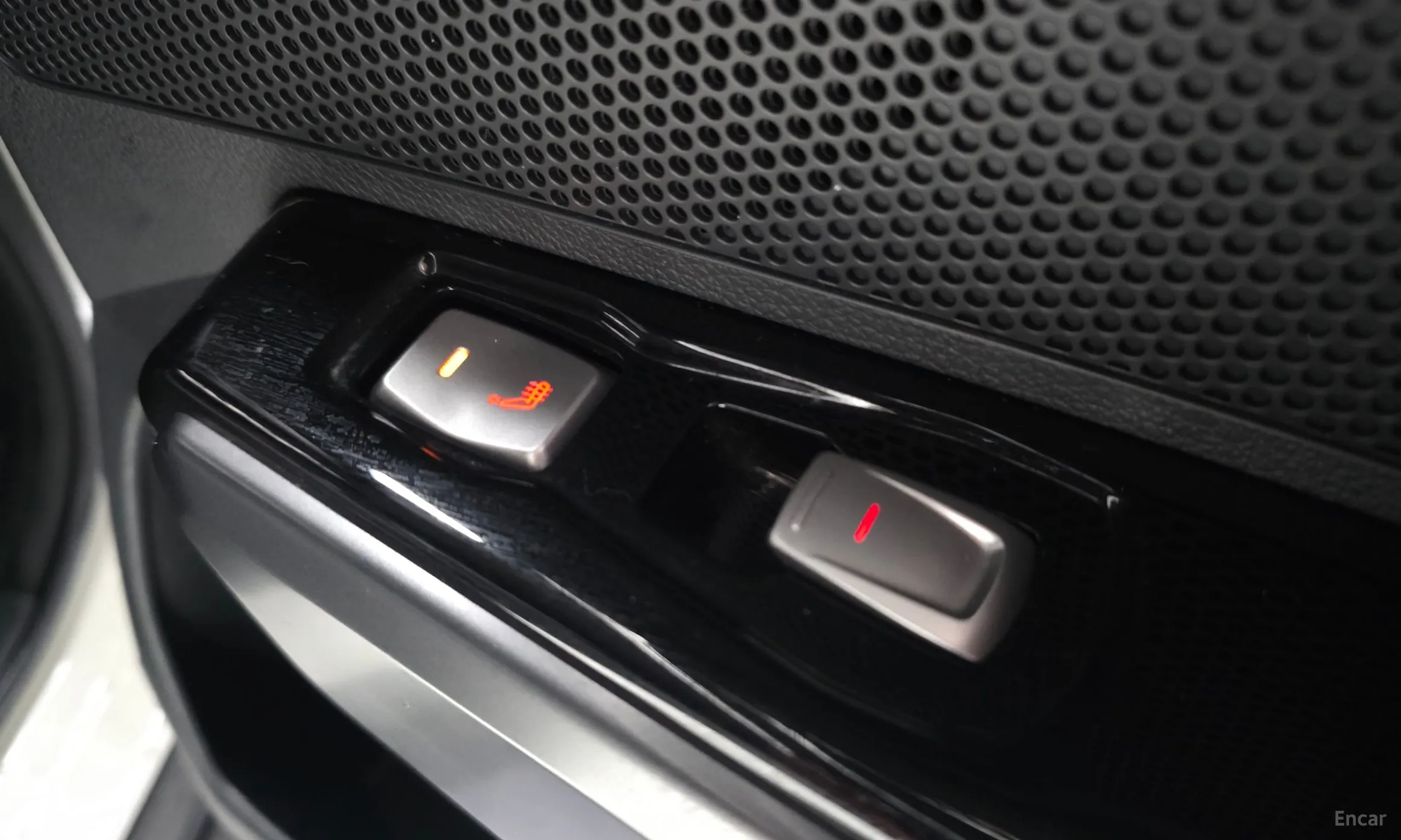 KG Mobility (SsangYong) Tivoli Air превью 17