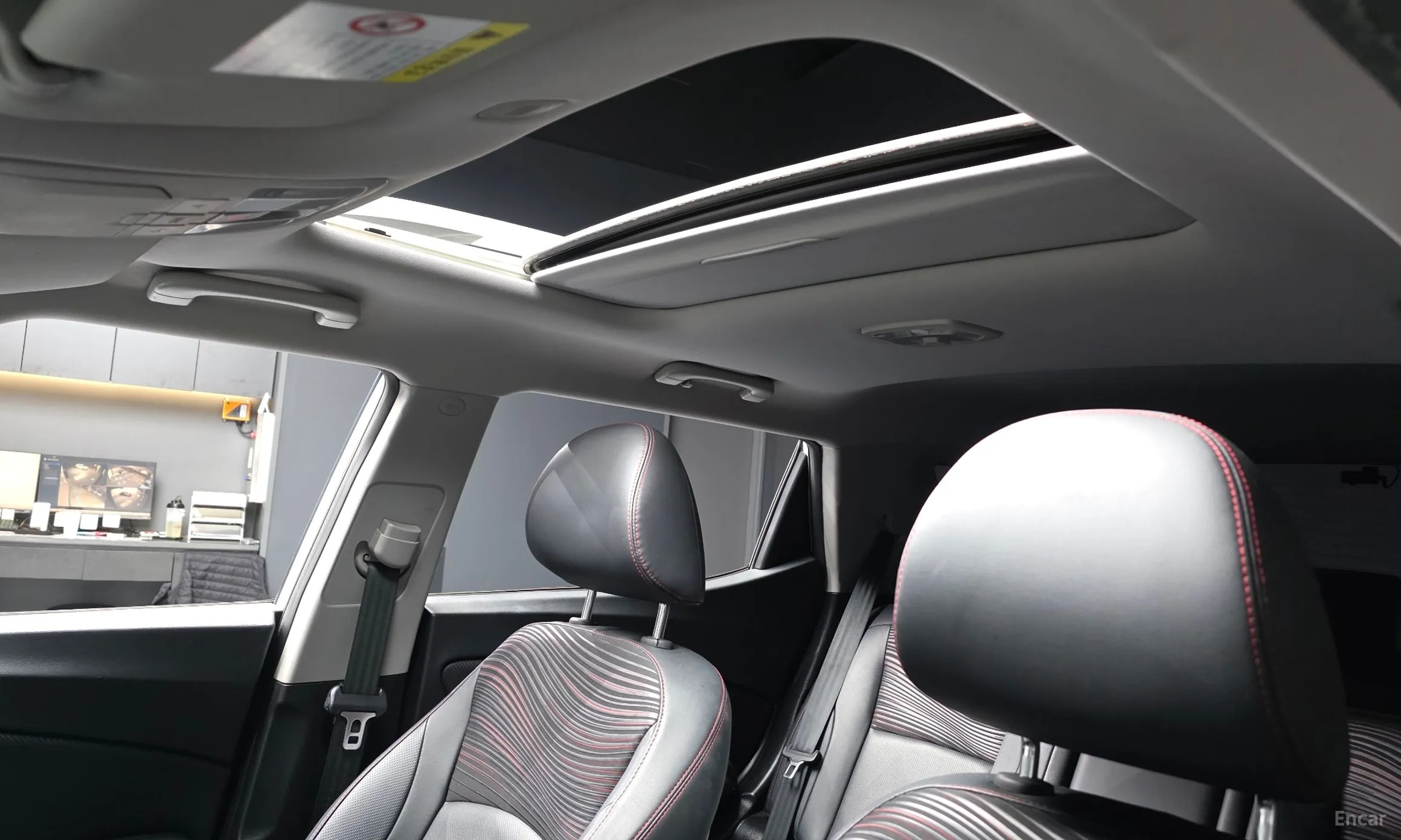 KG Mobility (SsangYong) Tivoli Air превью 19