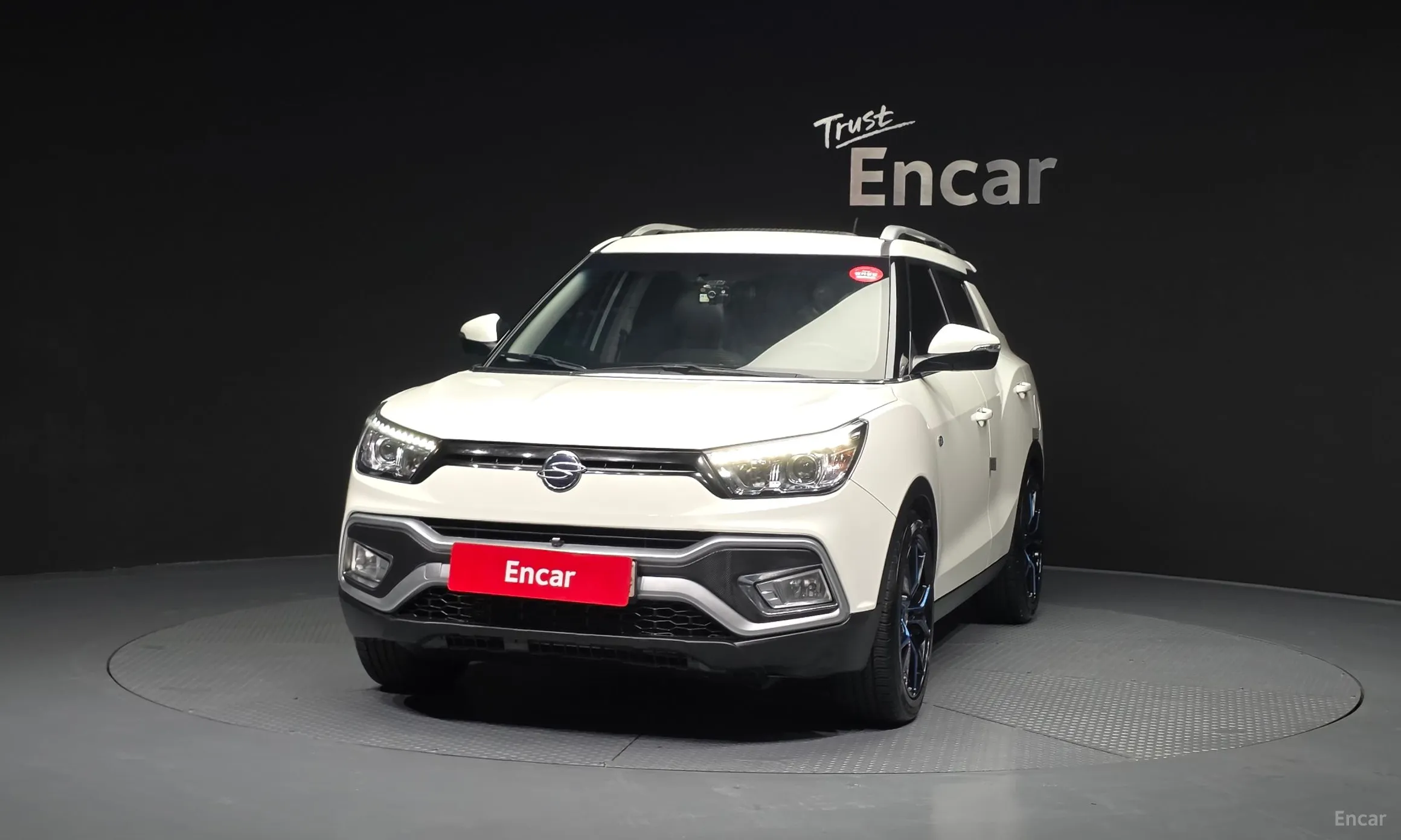 KG Mobility (SsangYong) Tivoli Air превью 3